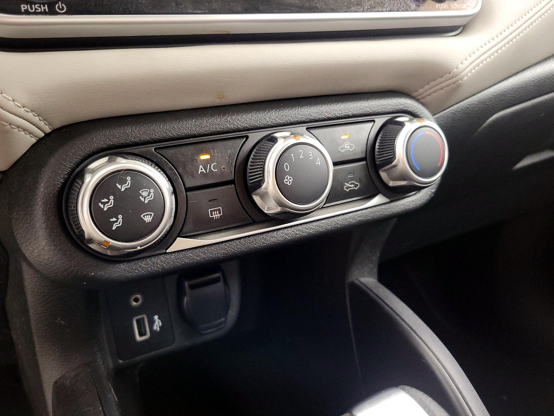 Thumbnail: 2020 Nissan Versa - 15