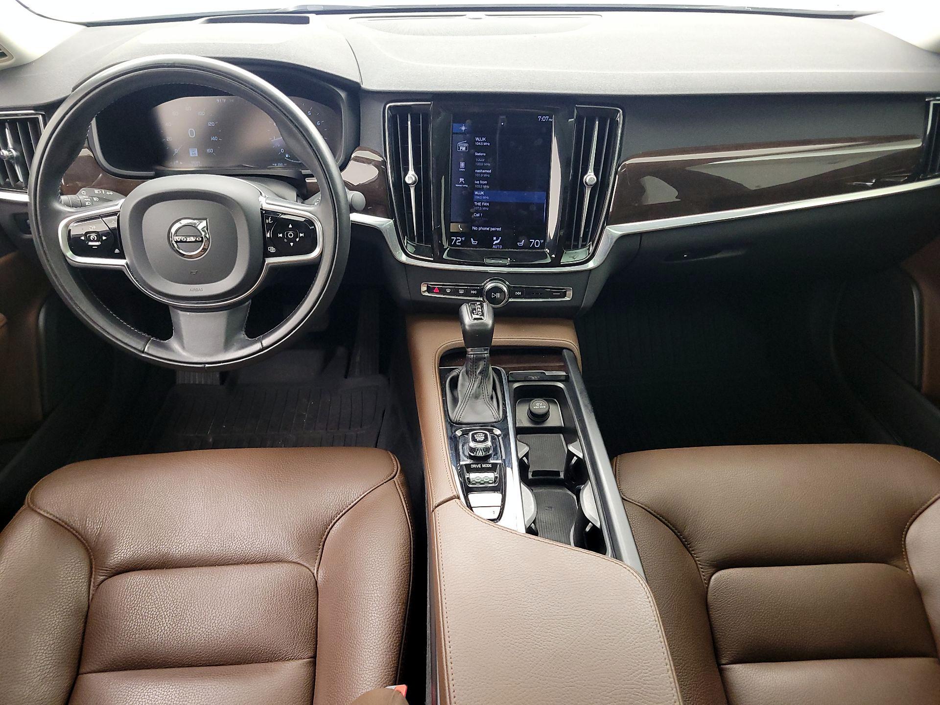 Thumbnail: 2020 Volvo S90 - 9