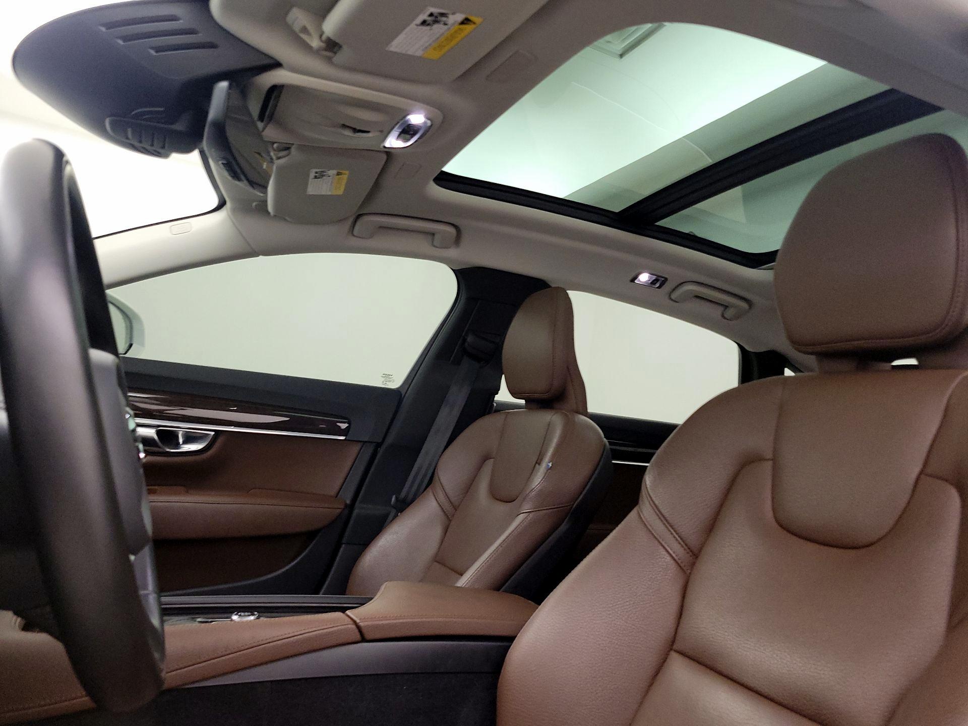 Thumbnail: 2020 Volvo S90 - 20