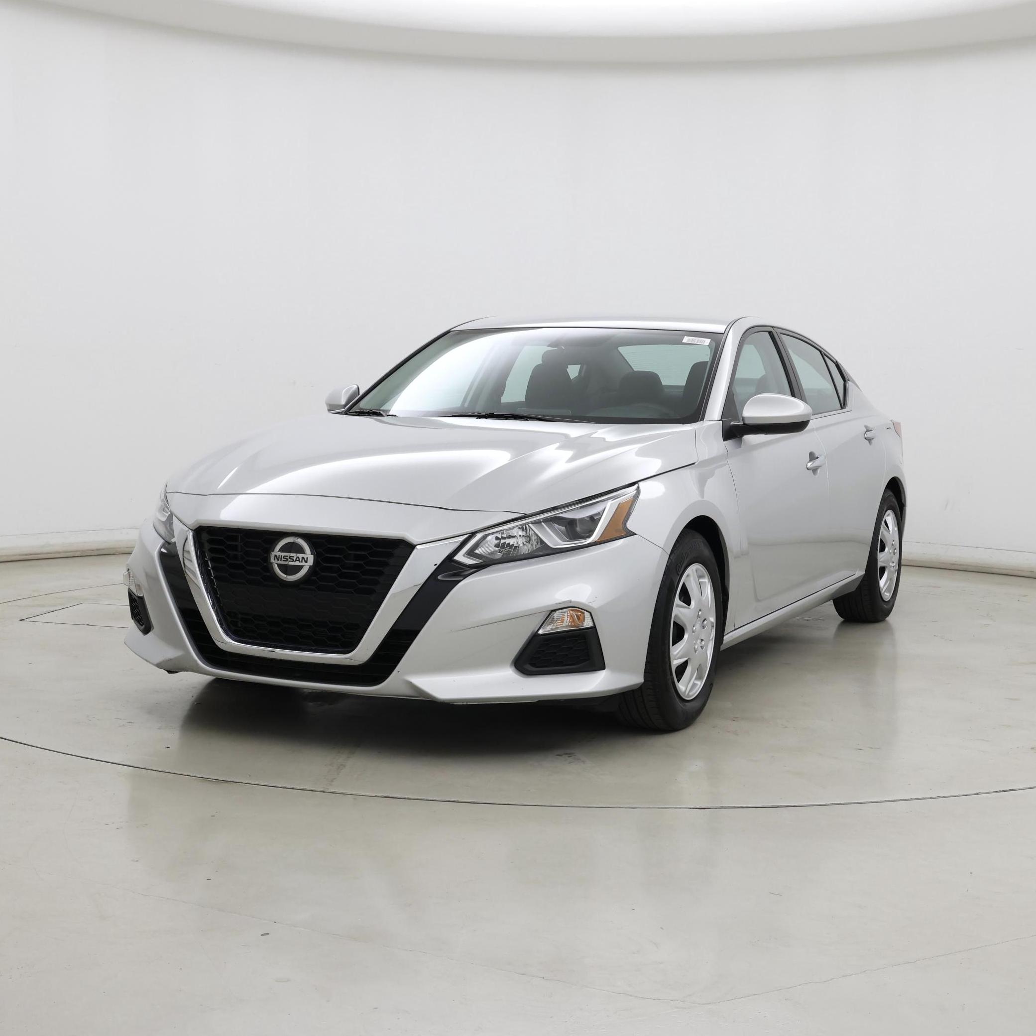 Thumbnail: 2020 Nissan Altima - 4