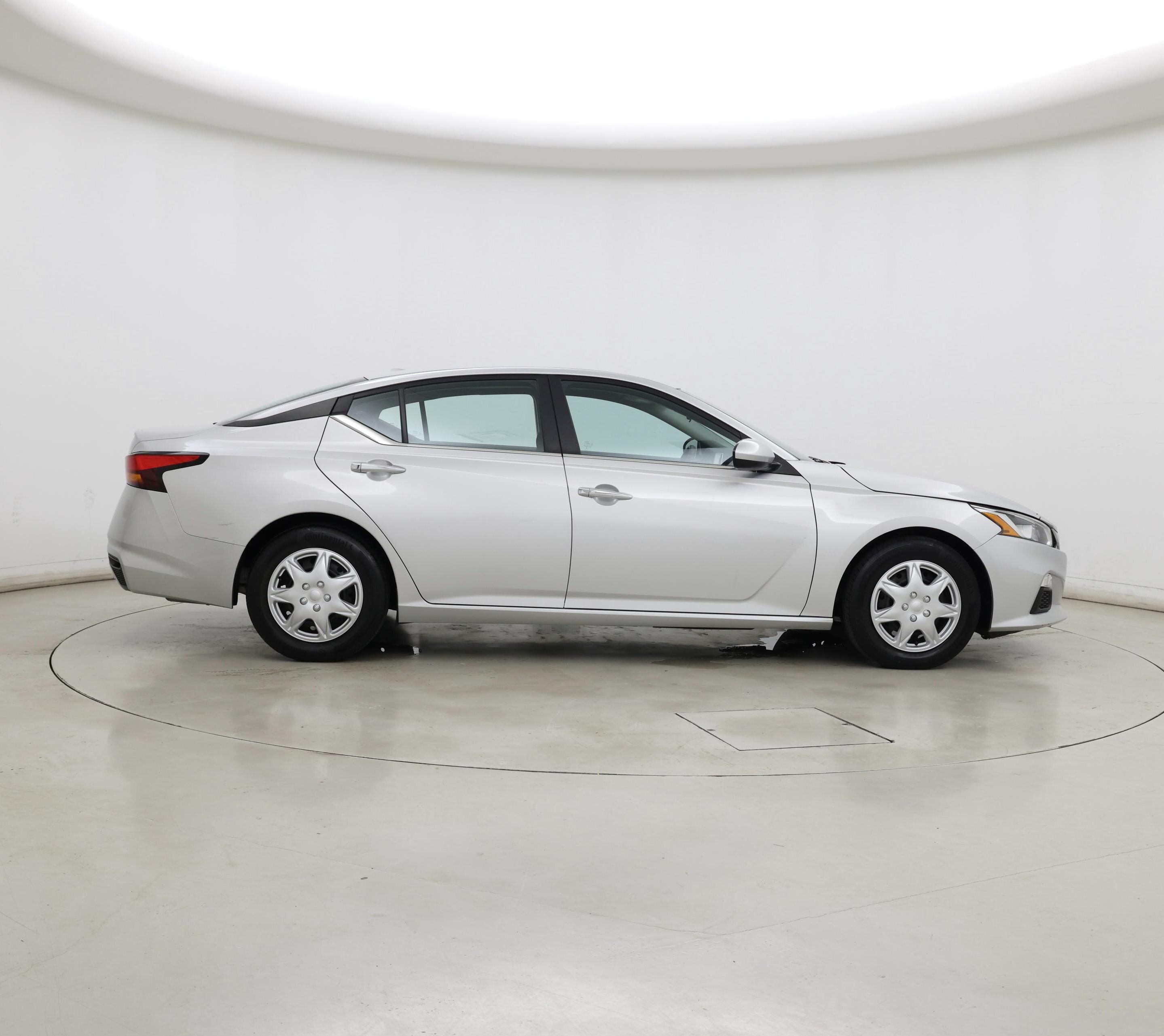 Thumbnail: 2020 Nissan Altima - 7