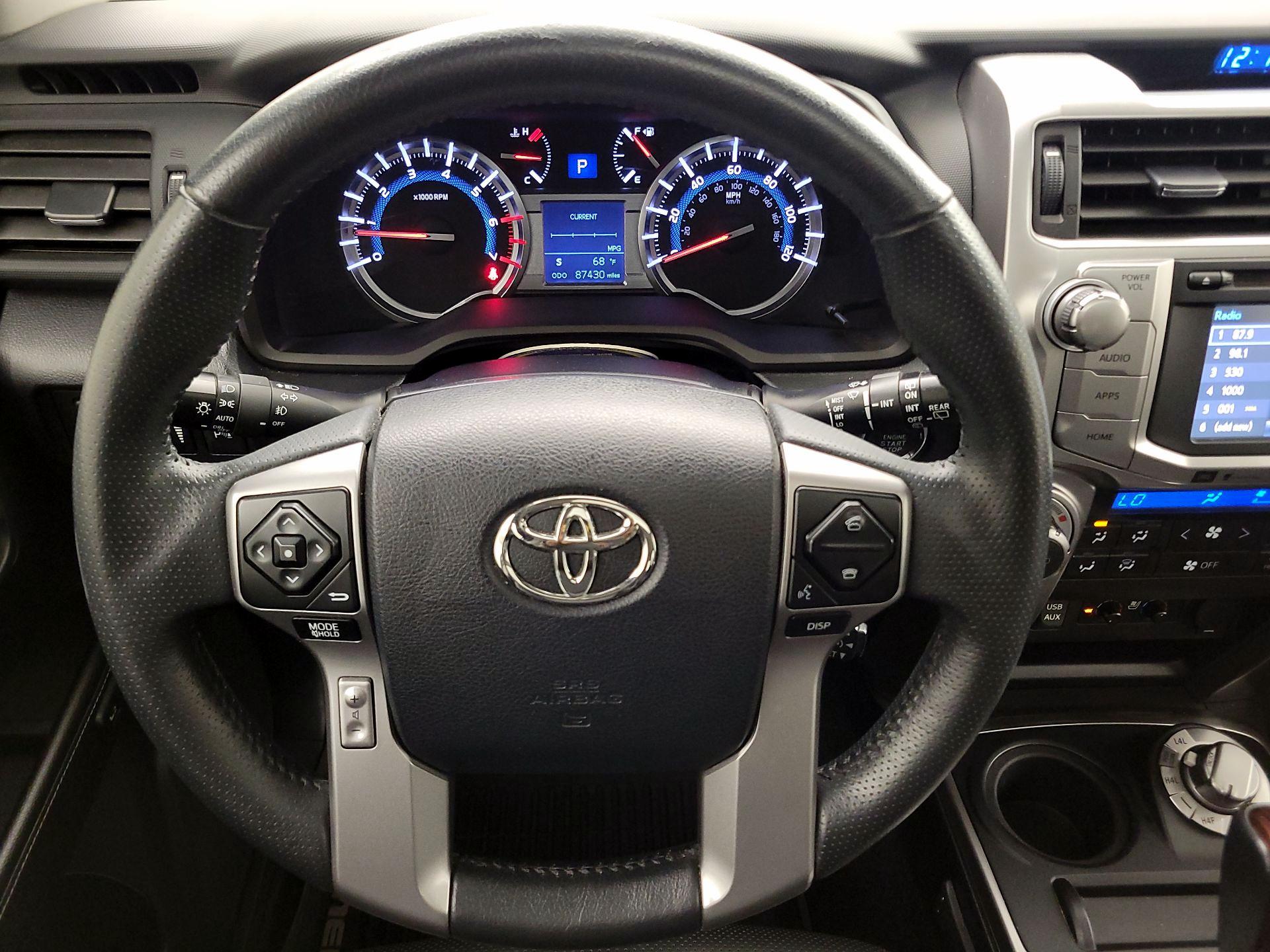 Thumbnail: 2017 Toyota 4Runner - 10