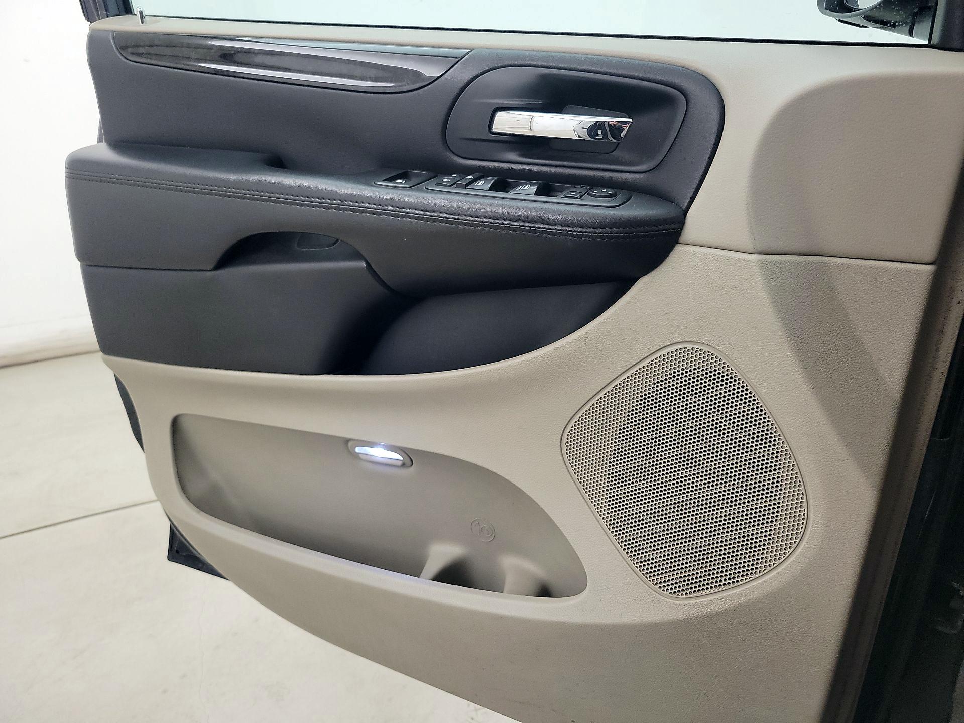 Thumbnail: 2014 Dodge Grand Caravan - 12