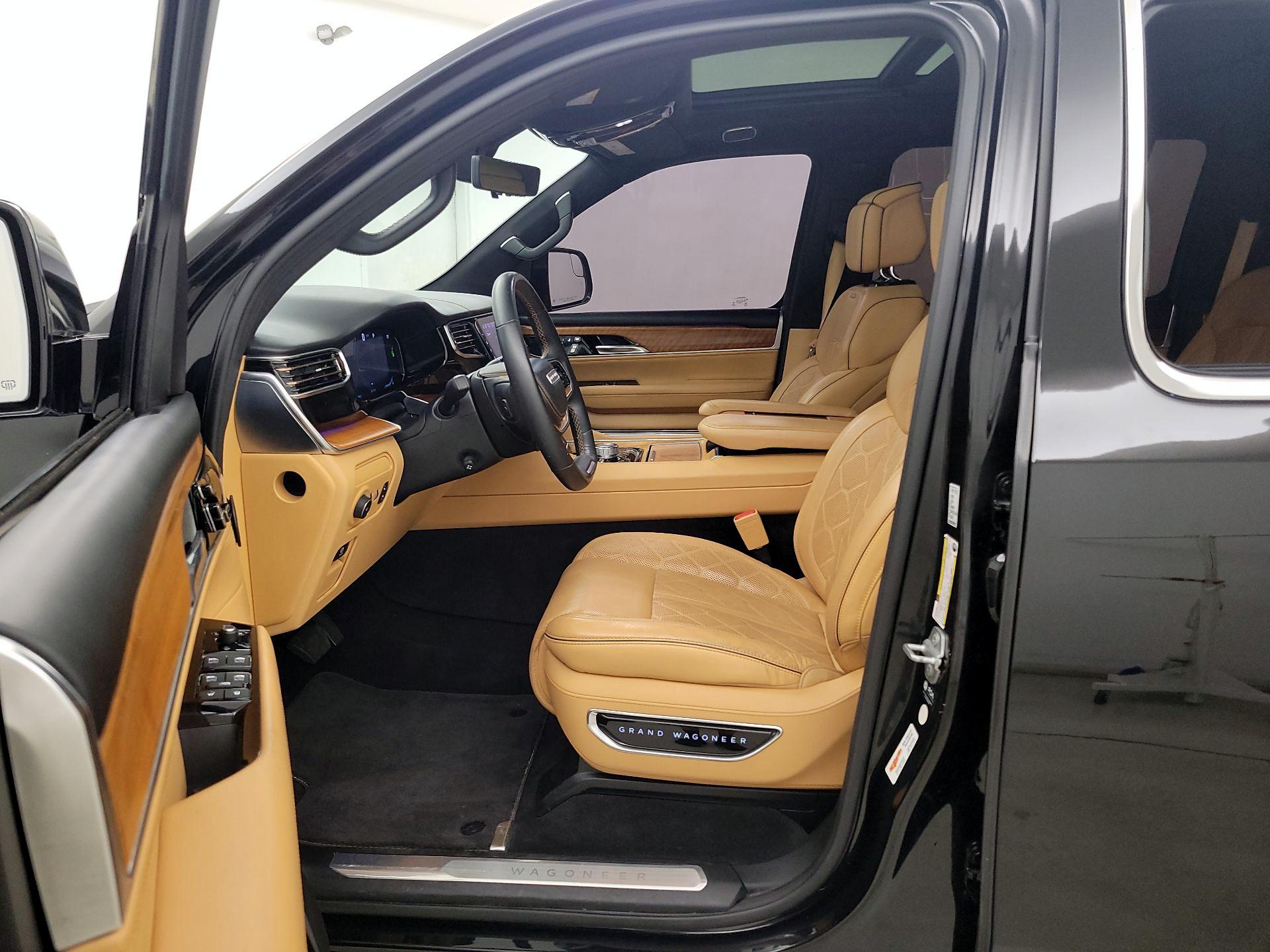 Thumbnail: 2022 Jeep Grand Wagoneer - 11