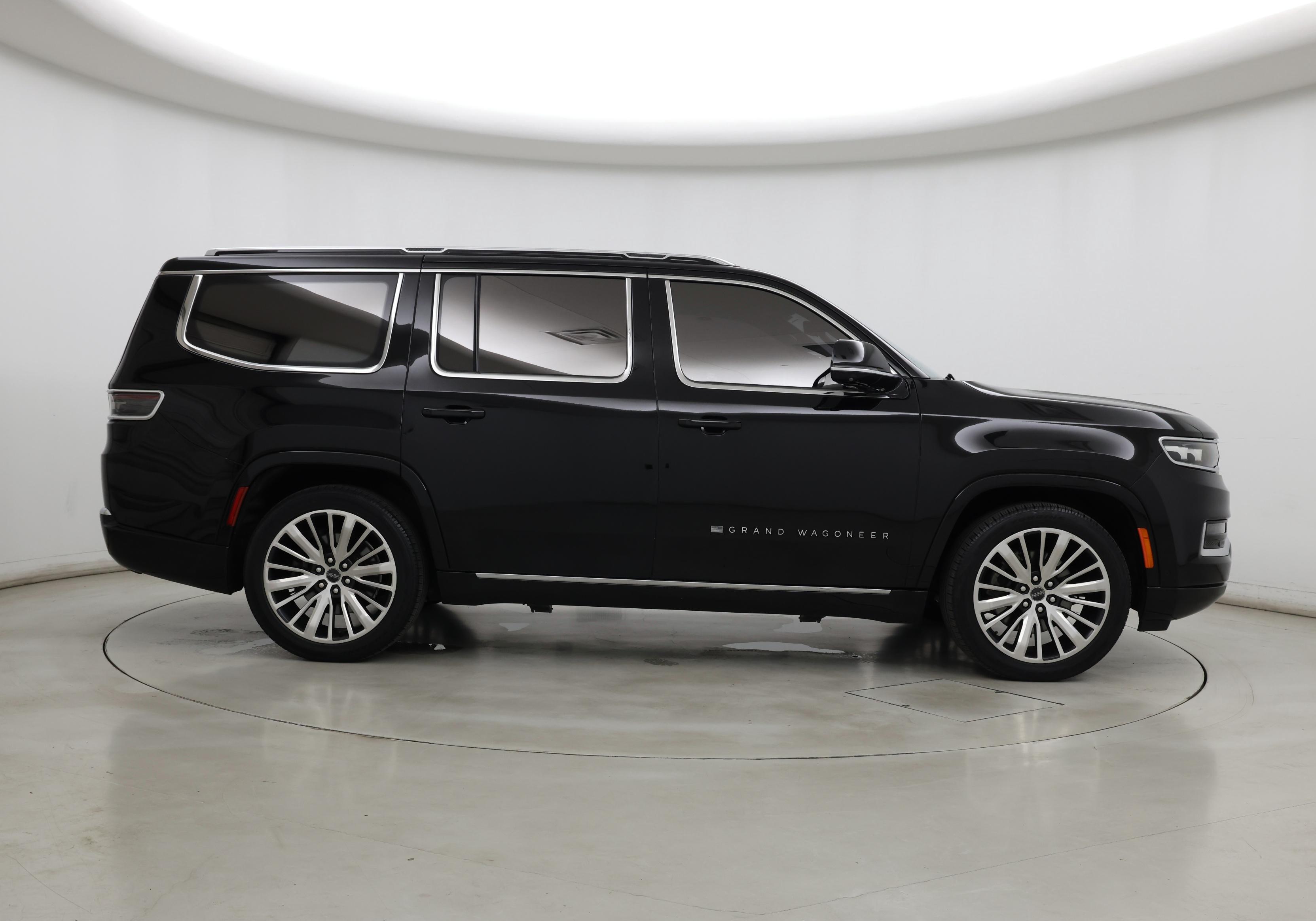 Thumbnail: 2022 Jeep Grand Wagoneer - 7