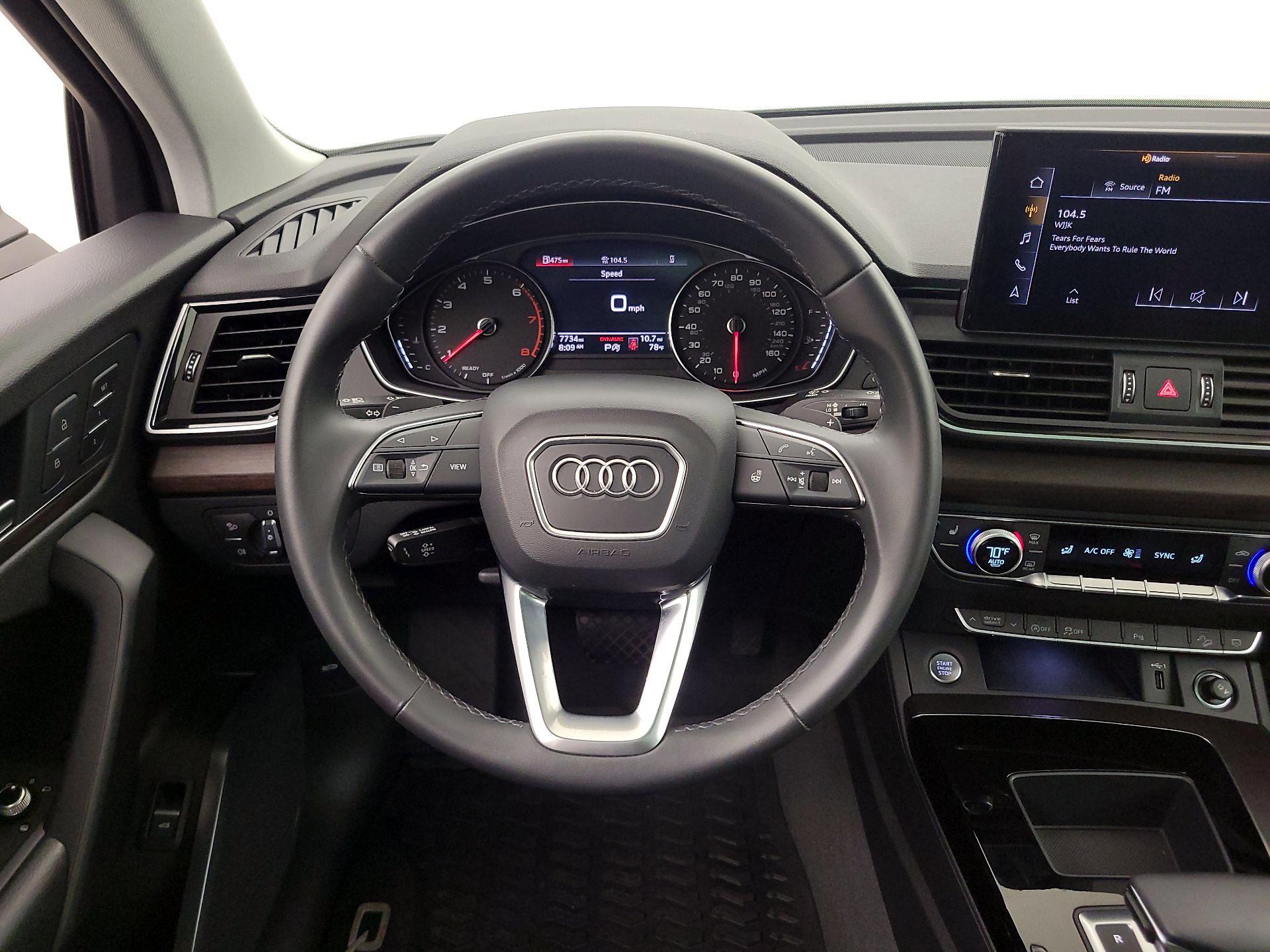 Thumbnail: 2022 Audi Q5 - 10