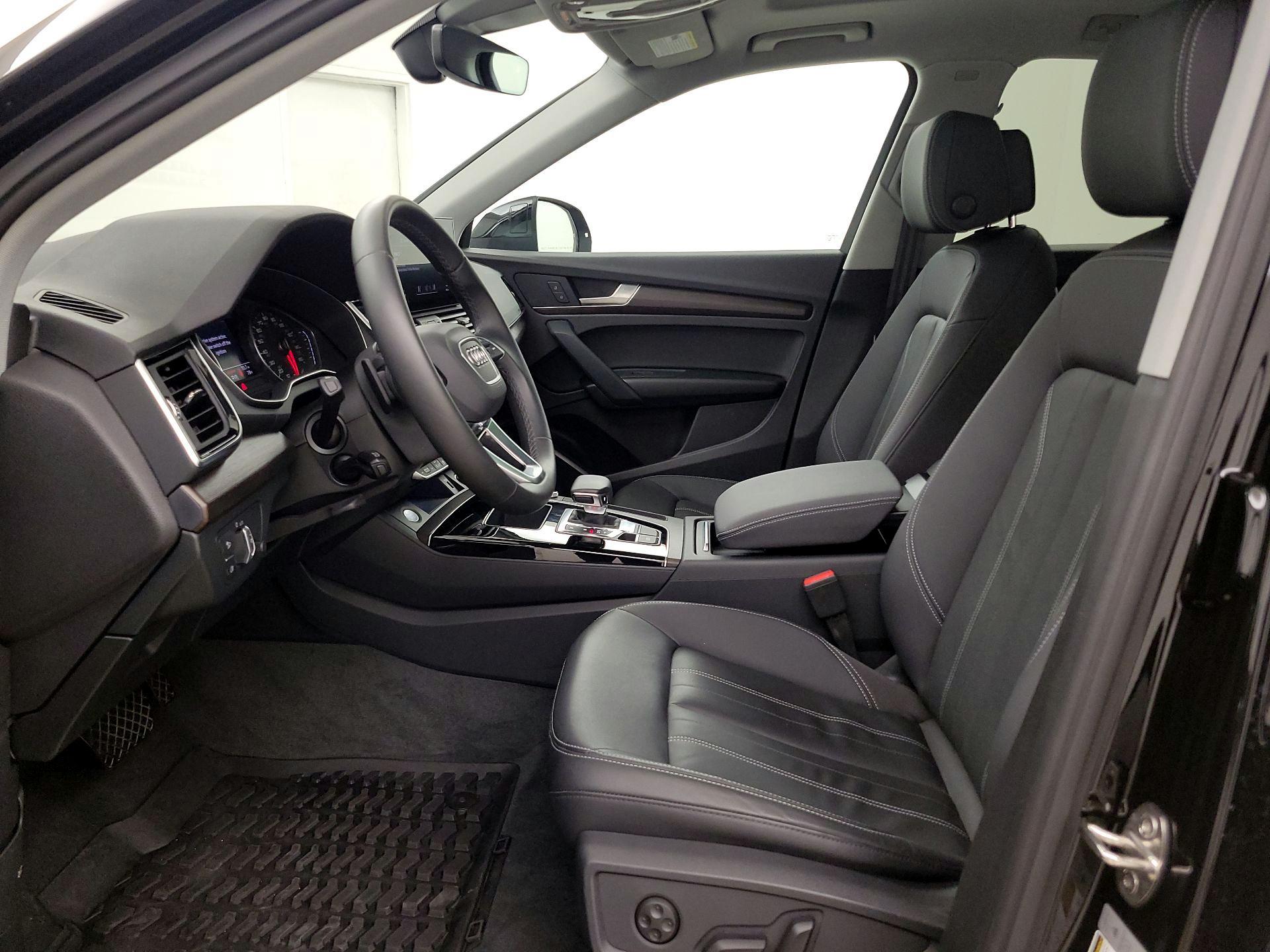 Thumbnail: 2022 Audi Q5 - 11