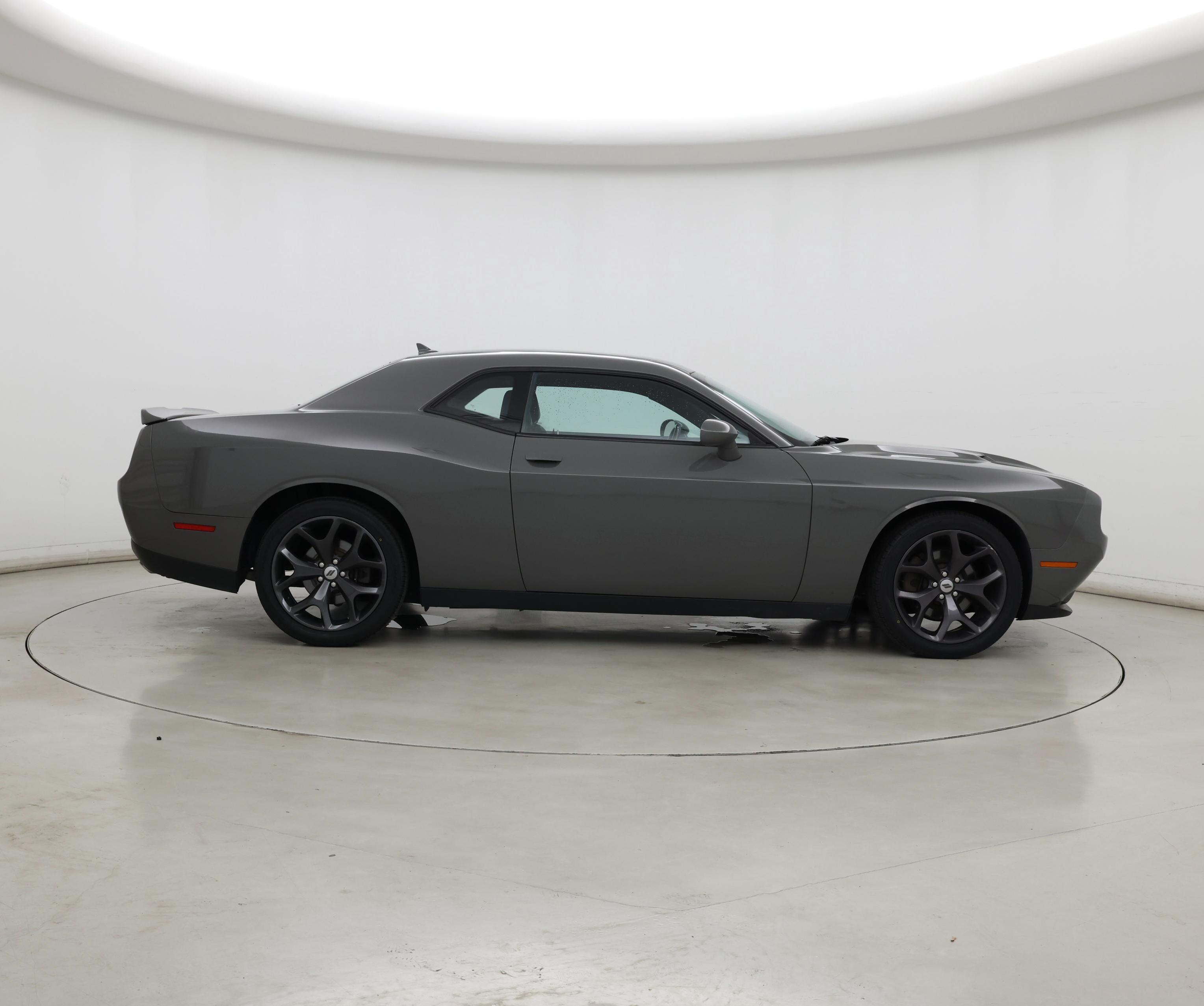Thumbnail: 2017 Dodge Challenger - 7