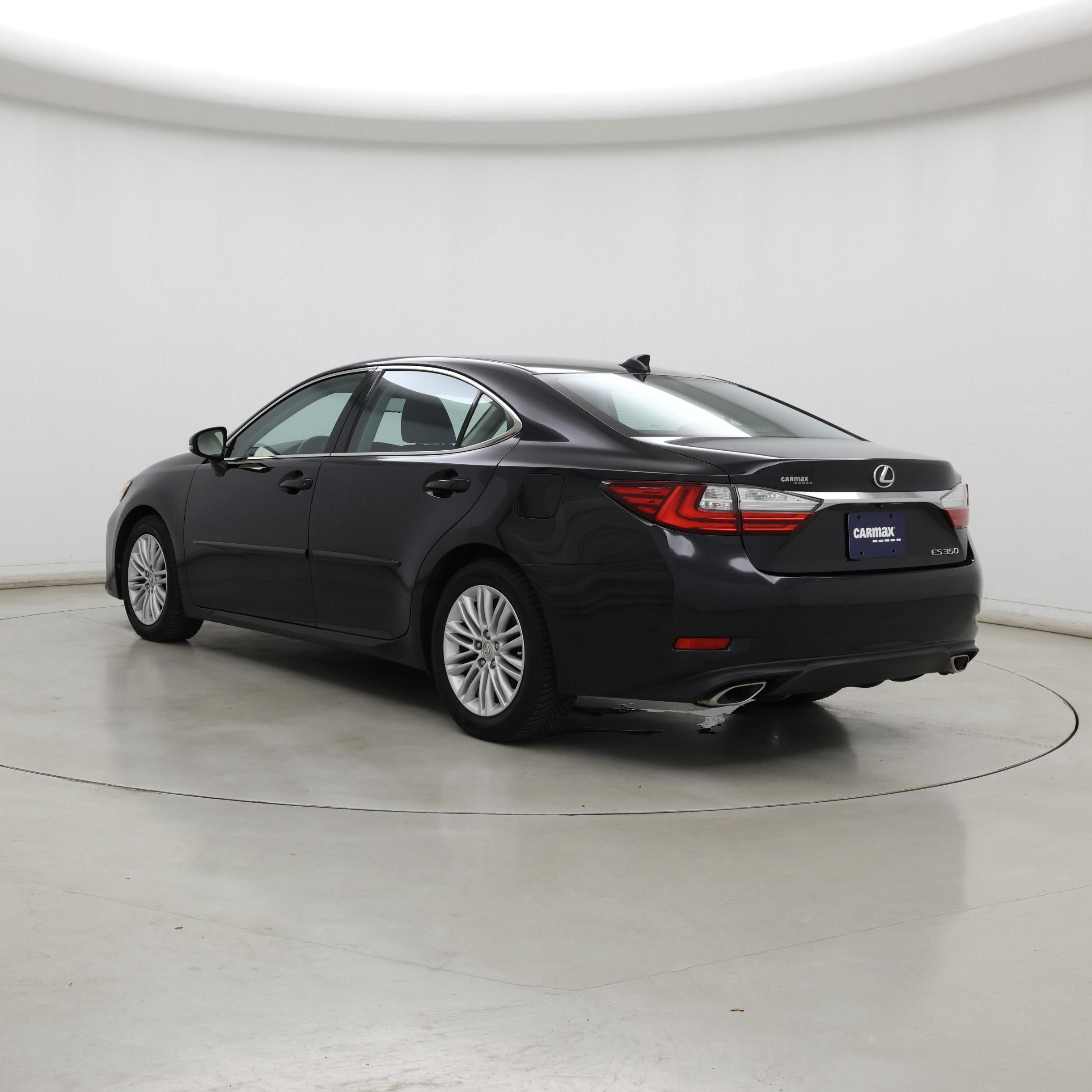 Thumbnail: 2017 Lexus ES - 2