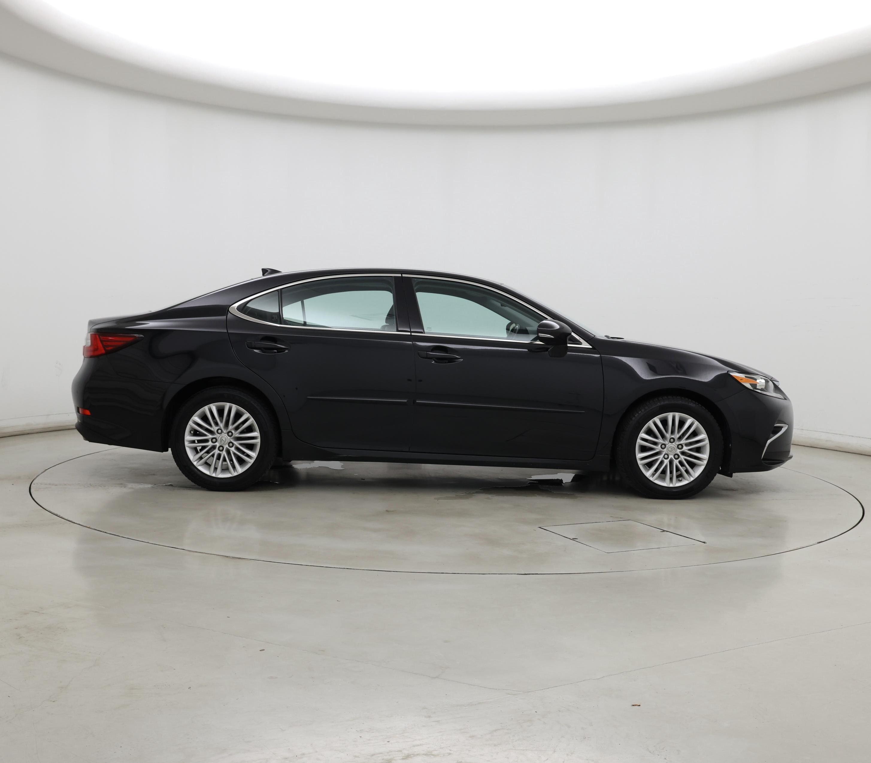 Thumbnail: 2017 Lexus ES - 7