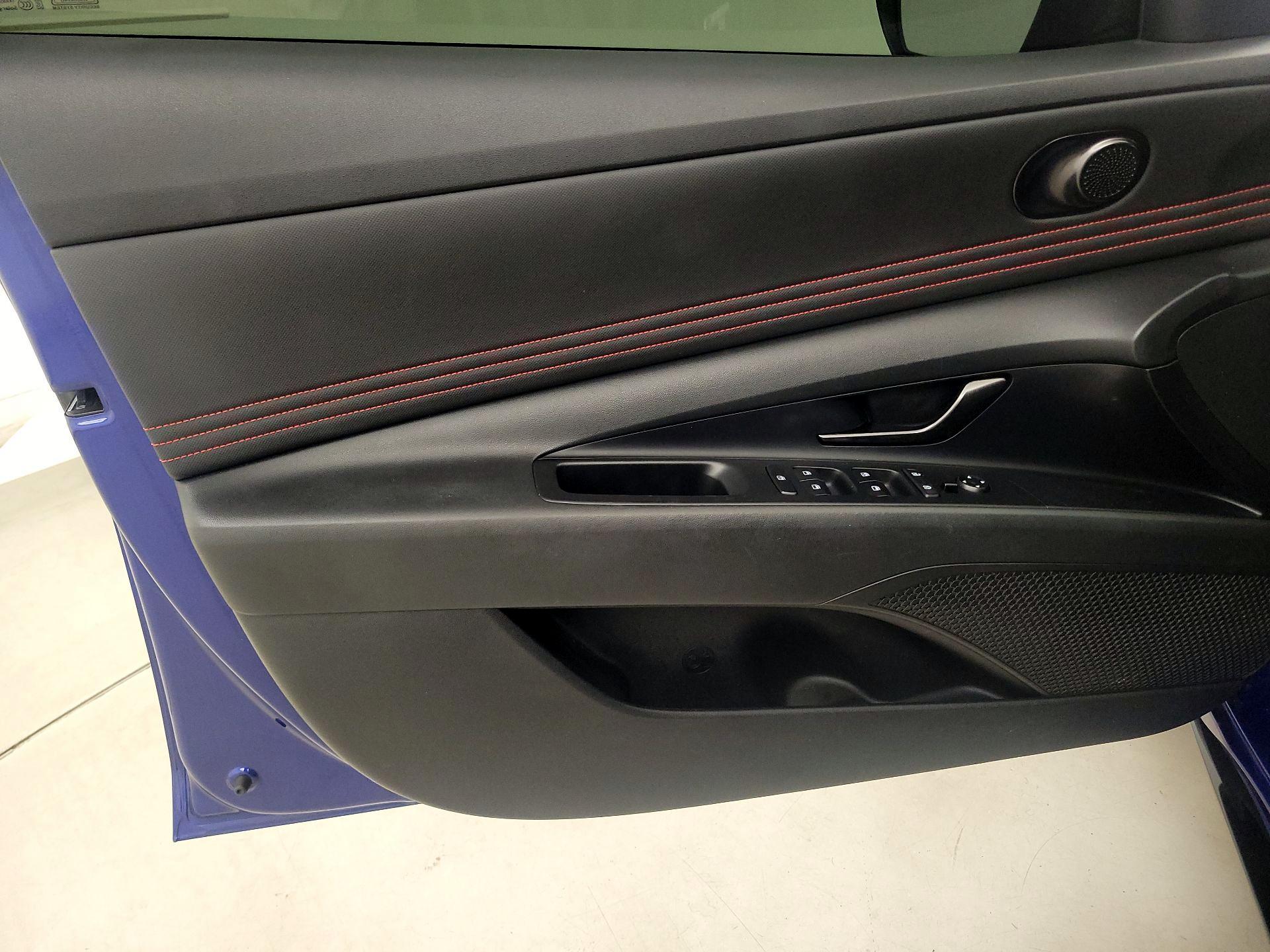Thumbnail: 2021 Hyundai Elantra - 12