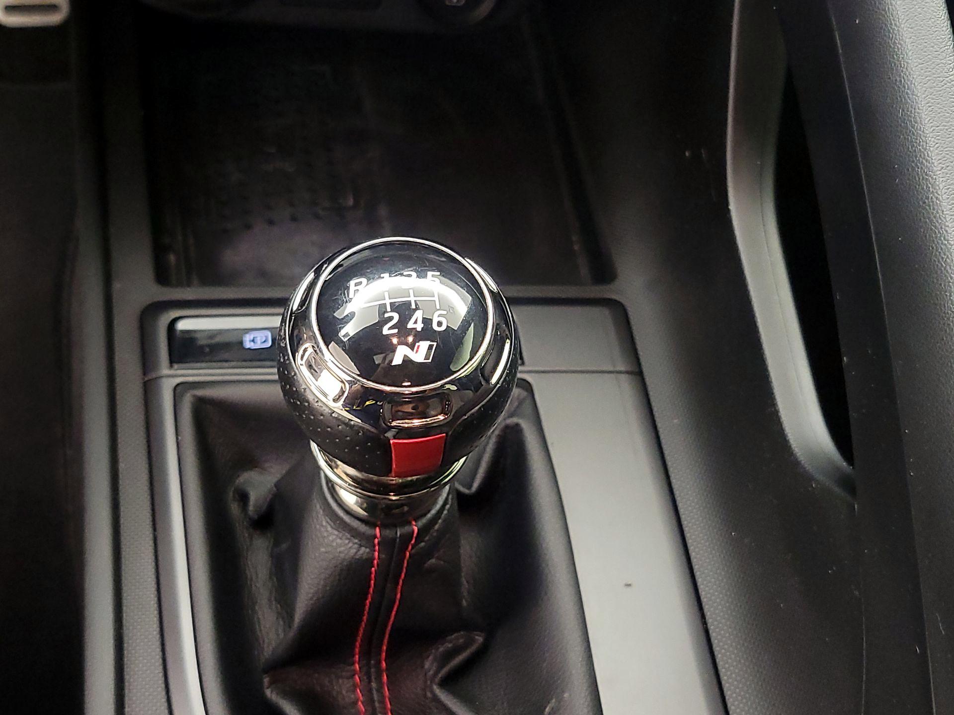 Thumbnail: 2021 Hyundai Elantra - 17