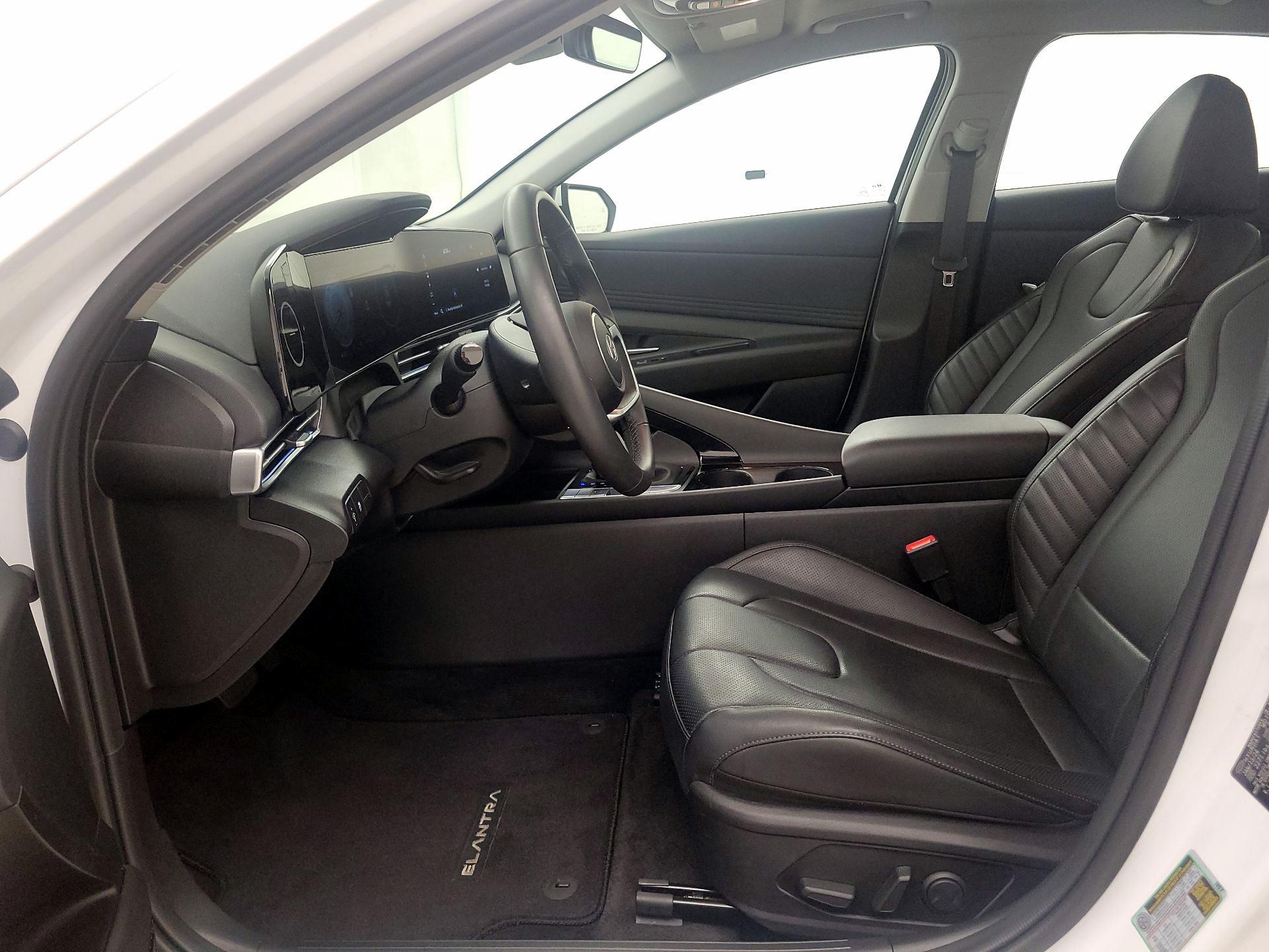 Thumbnail: 2024 Hyundai Elantra - 11