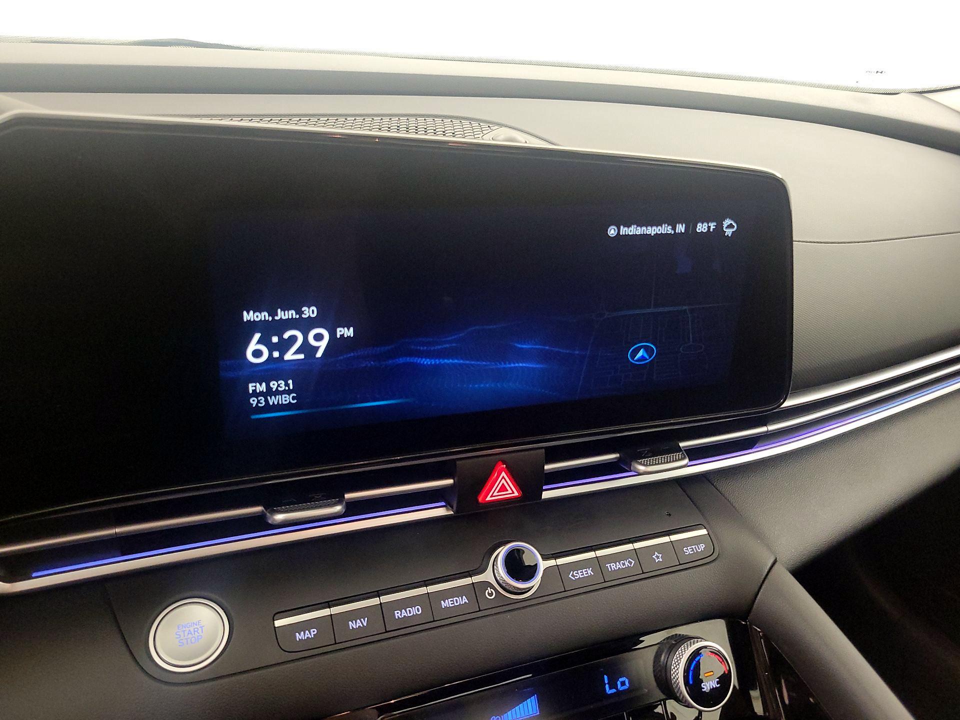 Thumbnail: 2024 Hyundai Elantra - 16