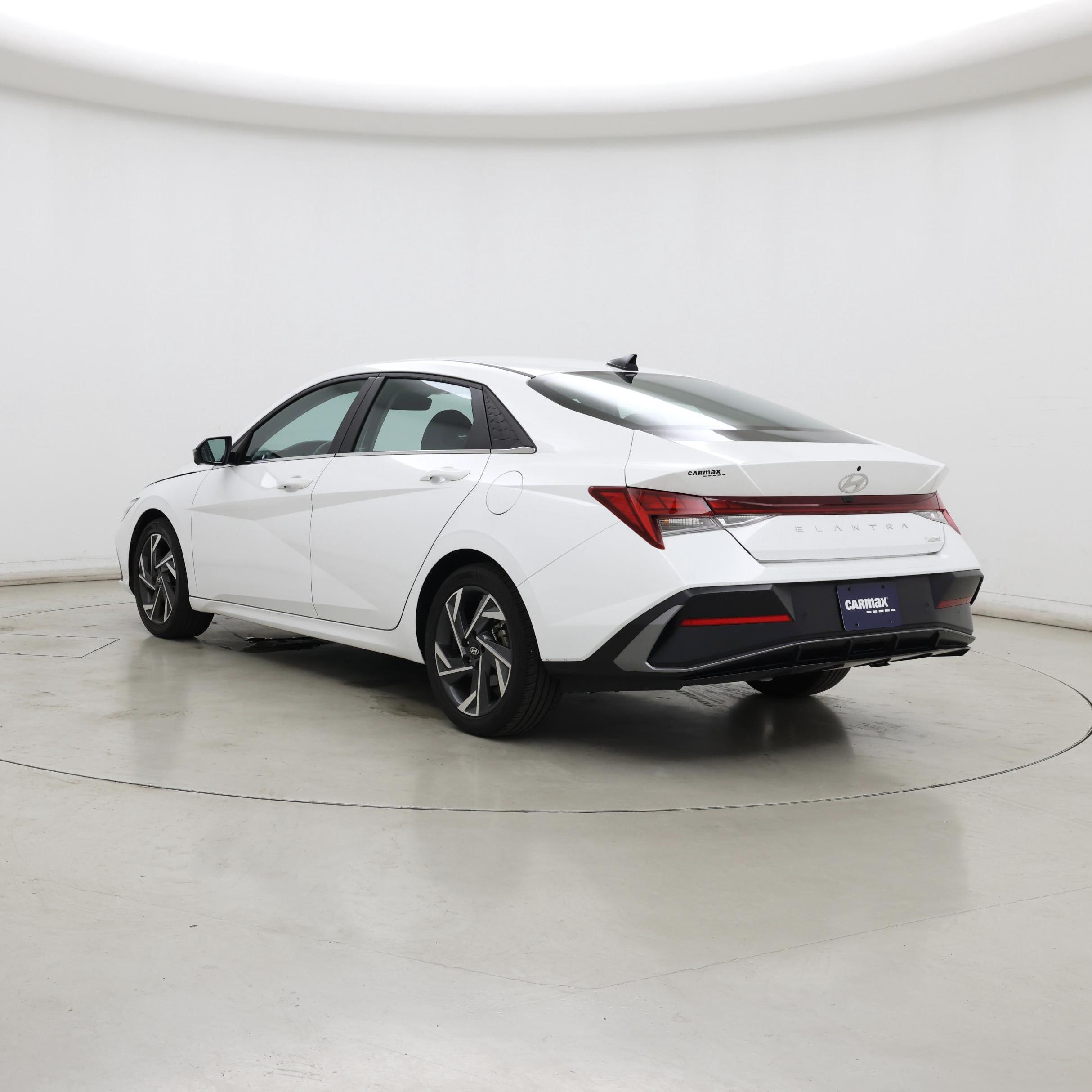 Thumbnail: 2024 Hyundai Elantra - 2