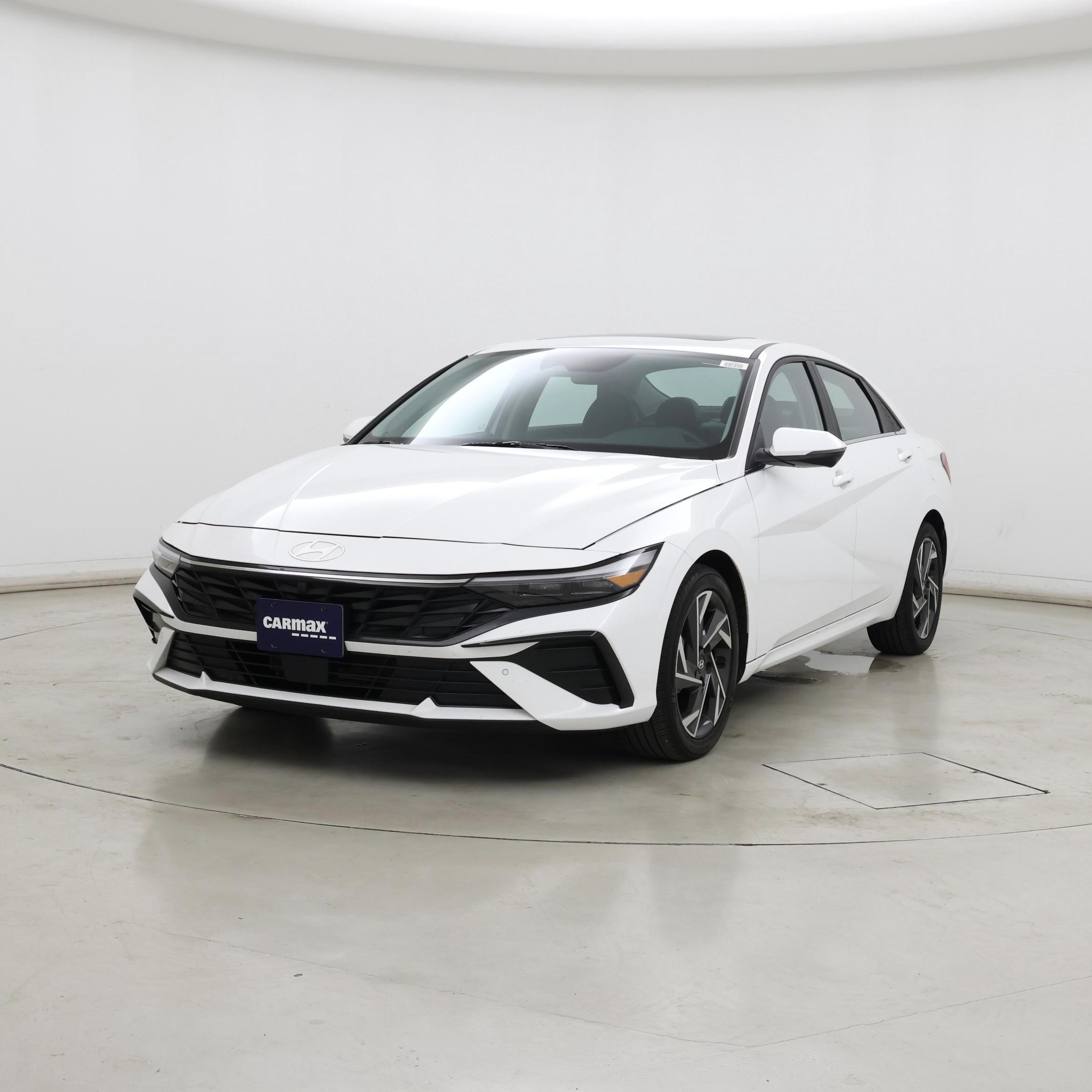 Thumbnail: 2024 Hyundai Elantra - 4