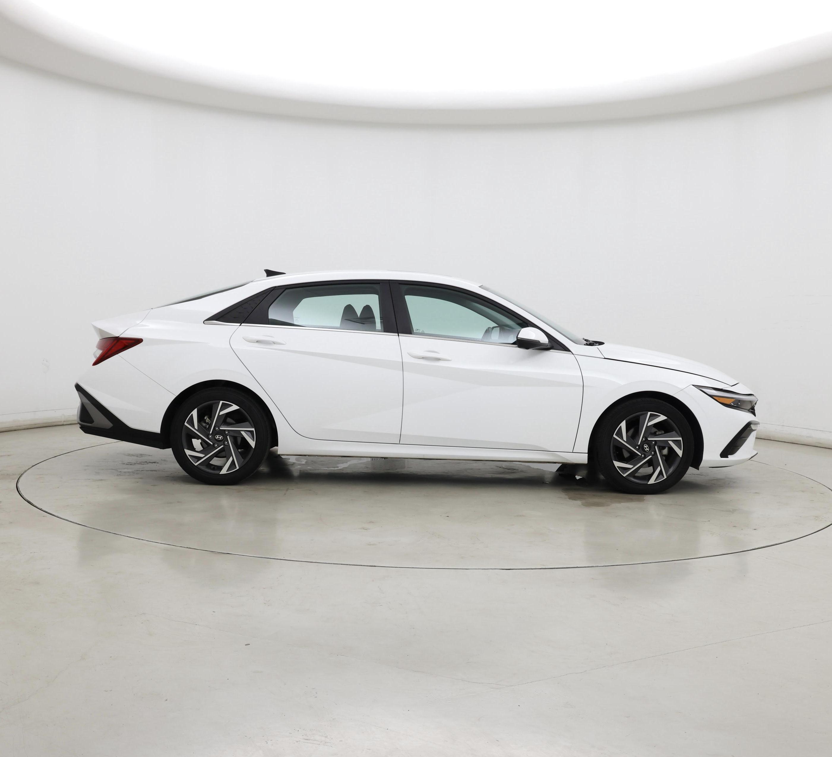 Thumbnail: 2024 Hyundai Elantra - 7