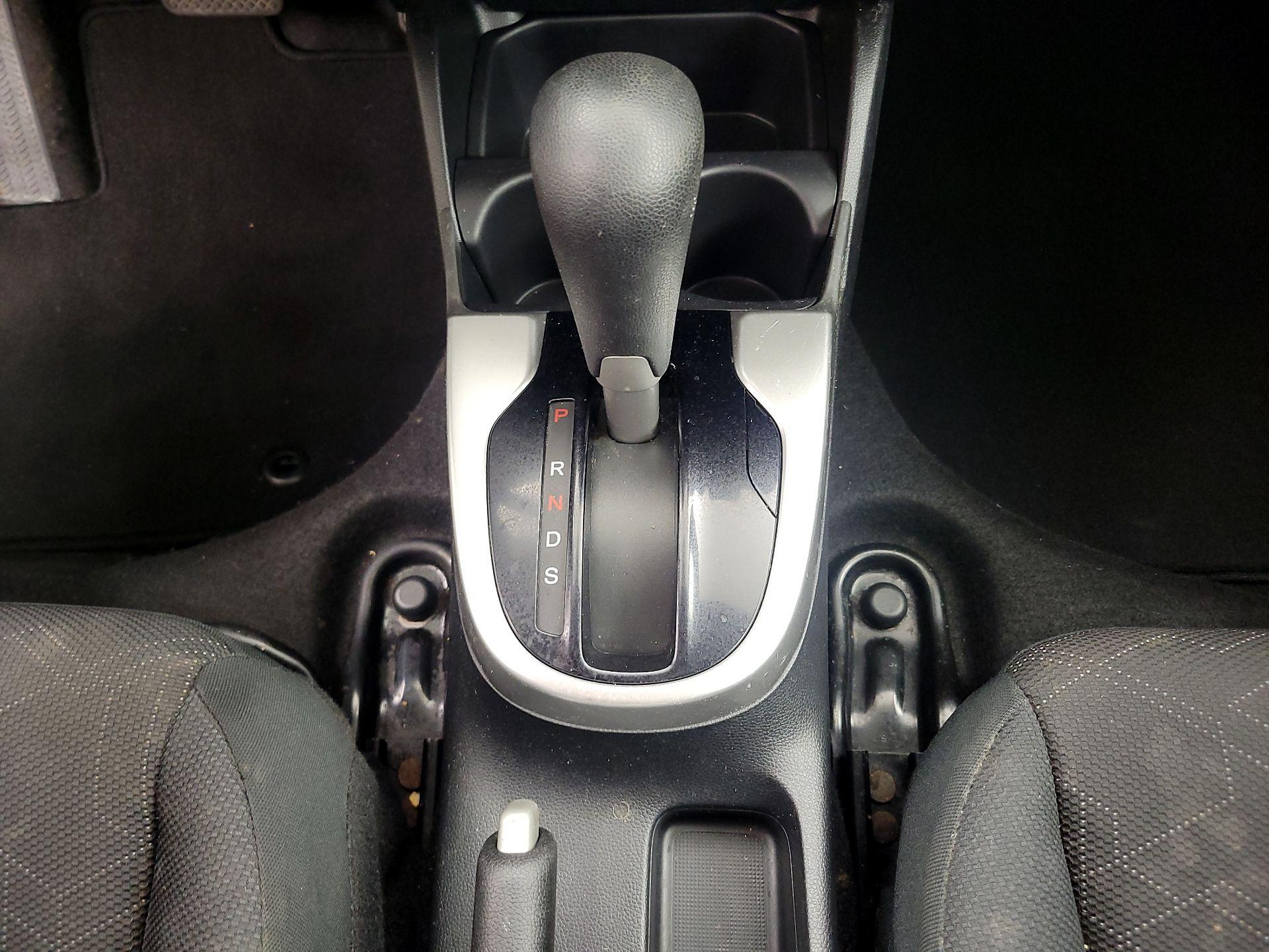 Thumbnail: 2015 Honda Fit - 17