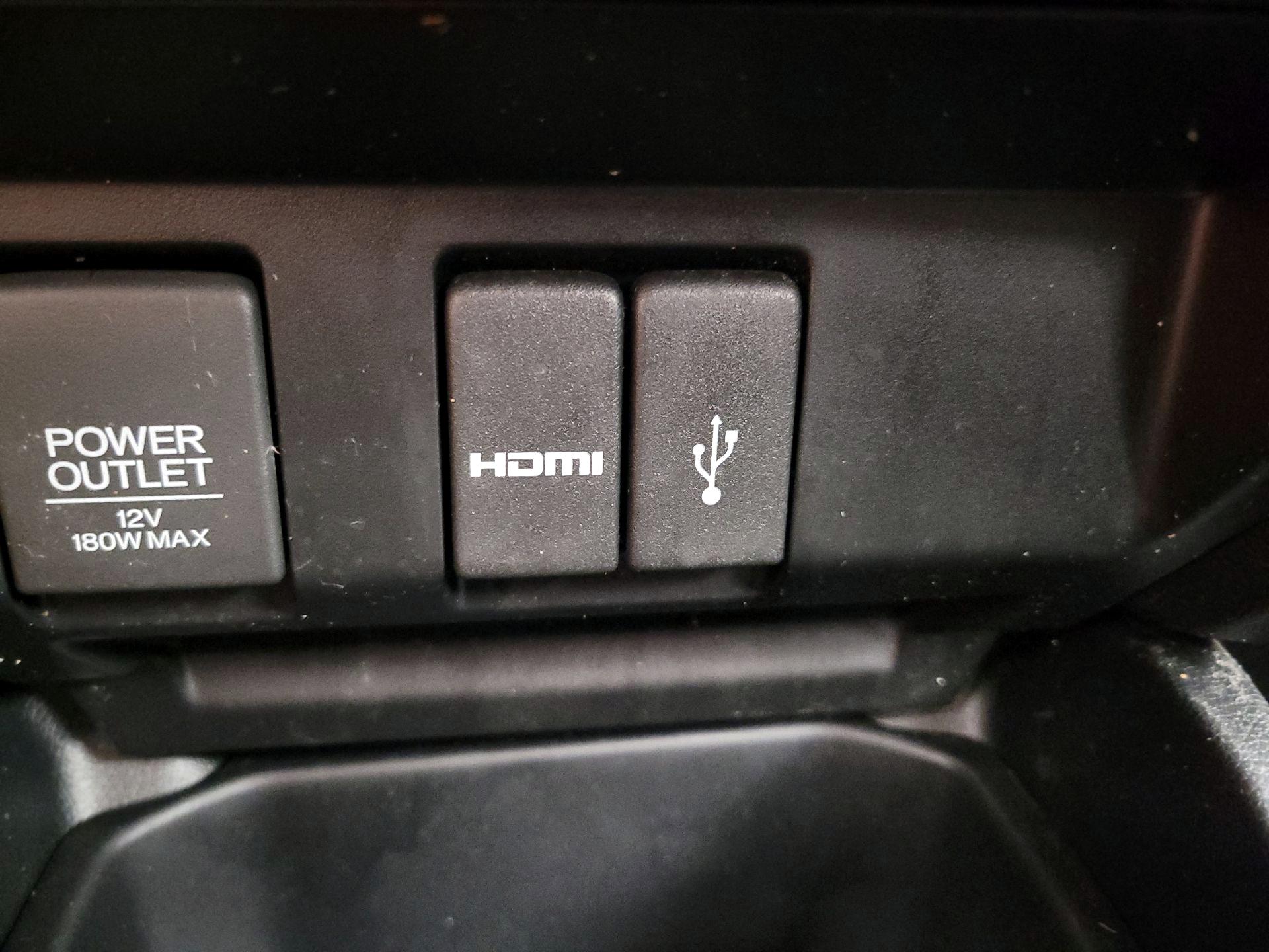 Thumbnail: 2015 Honda Fit - 18