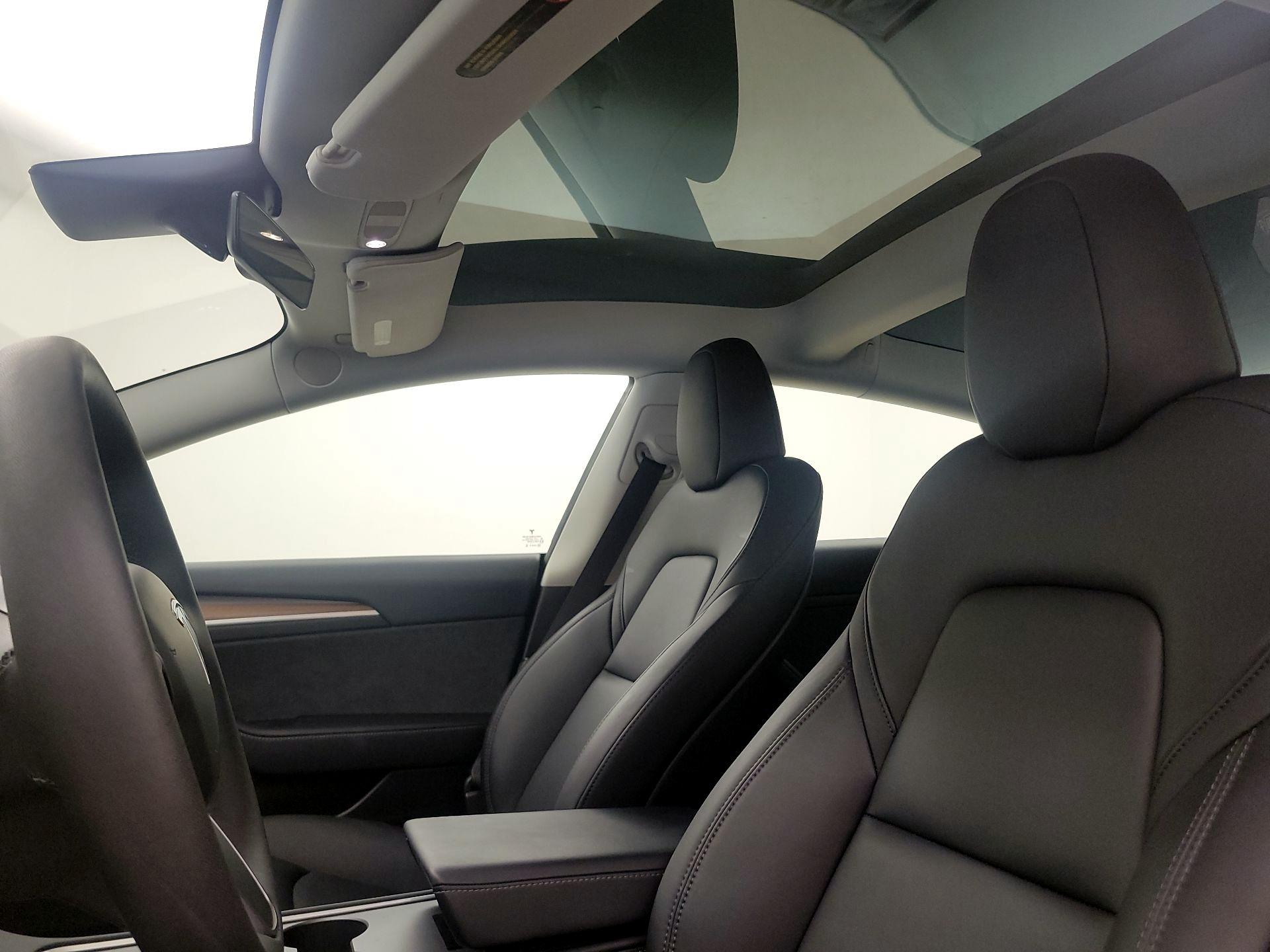 Thumbnail: 2023 Tesla Model 3 - 18