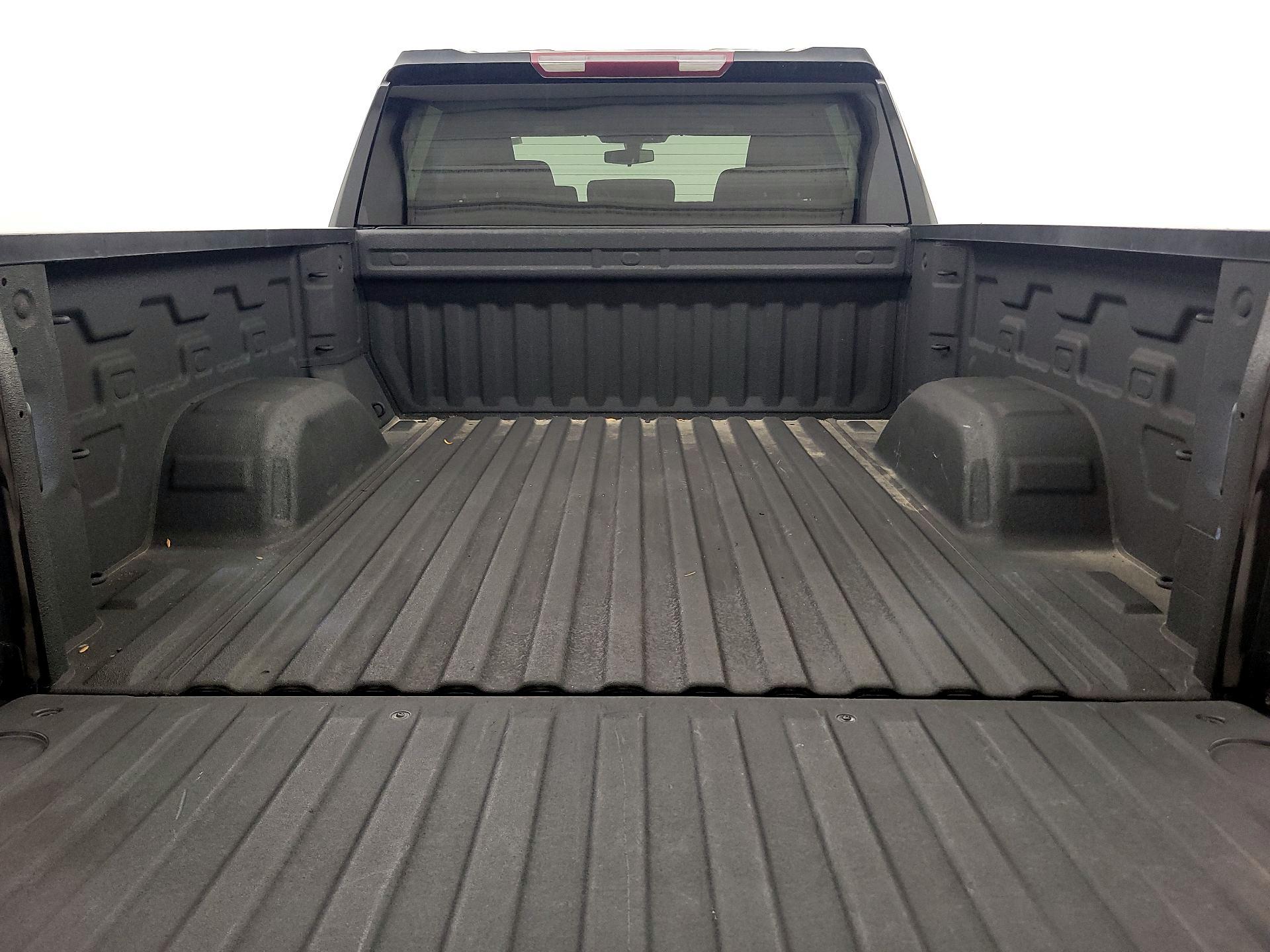 Thumbnail: 2020 Chevrolet Silverado 1500 - 20
