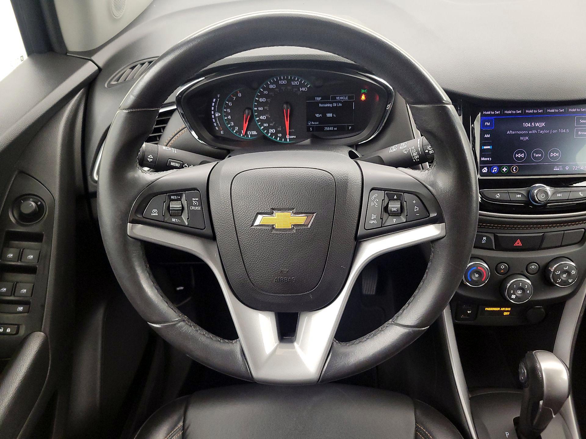 Thumbnail: 2022 Chevrolet Trax - 10