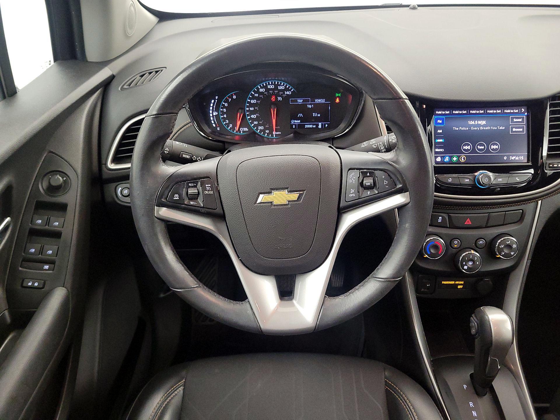 Thumbnail: 2020 Chevrolet Trax - 10