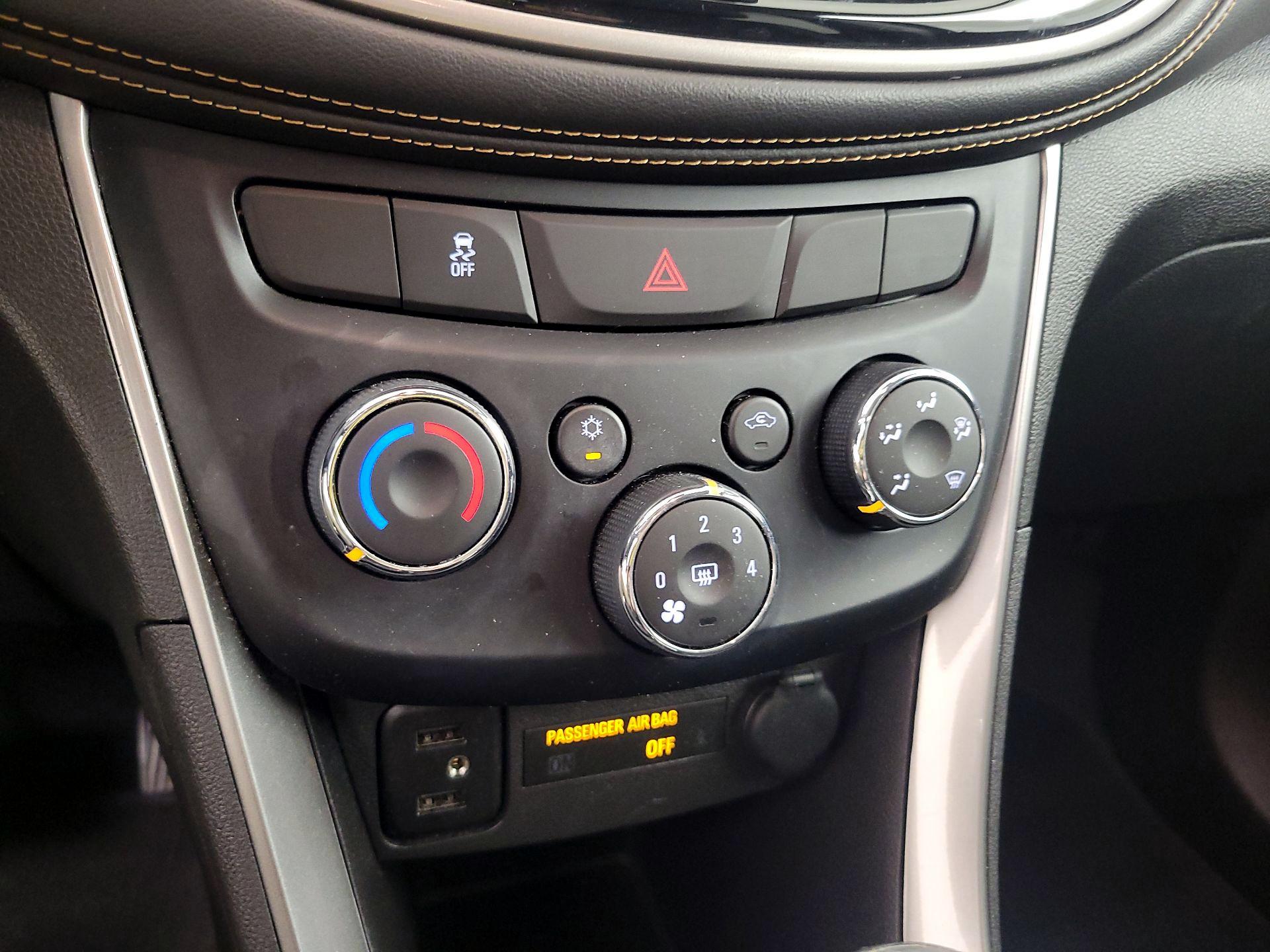 Thumbnail: 2020 Chevrolet Trax - 16