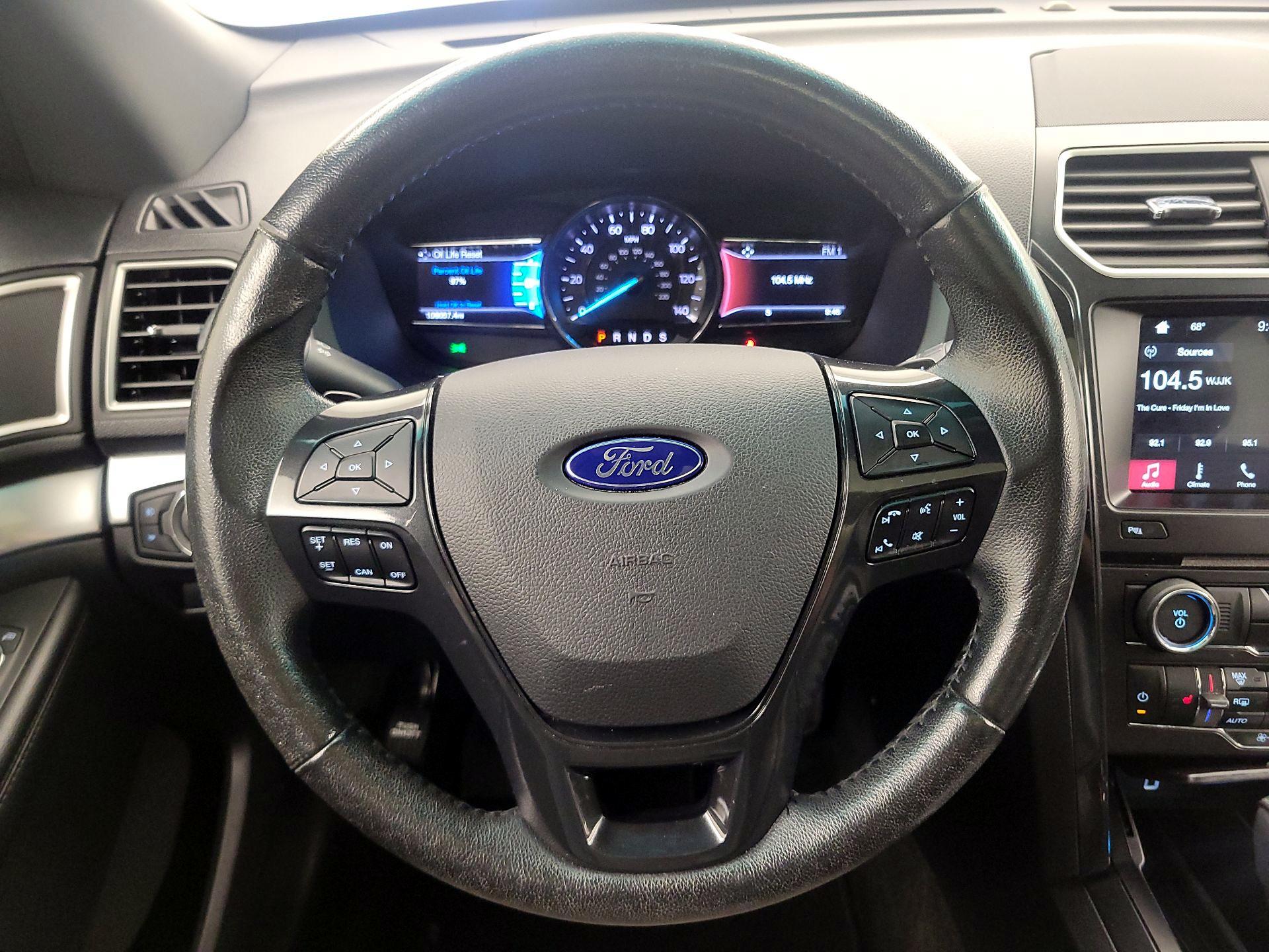 Thumbnail: 2017 Ford Explorer - 10