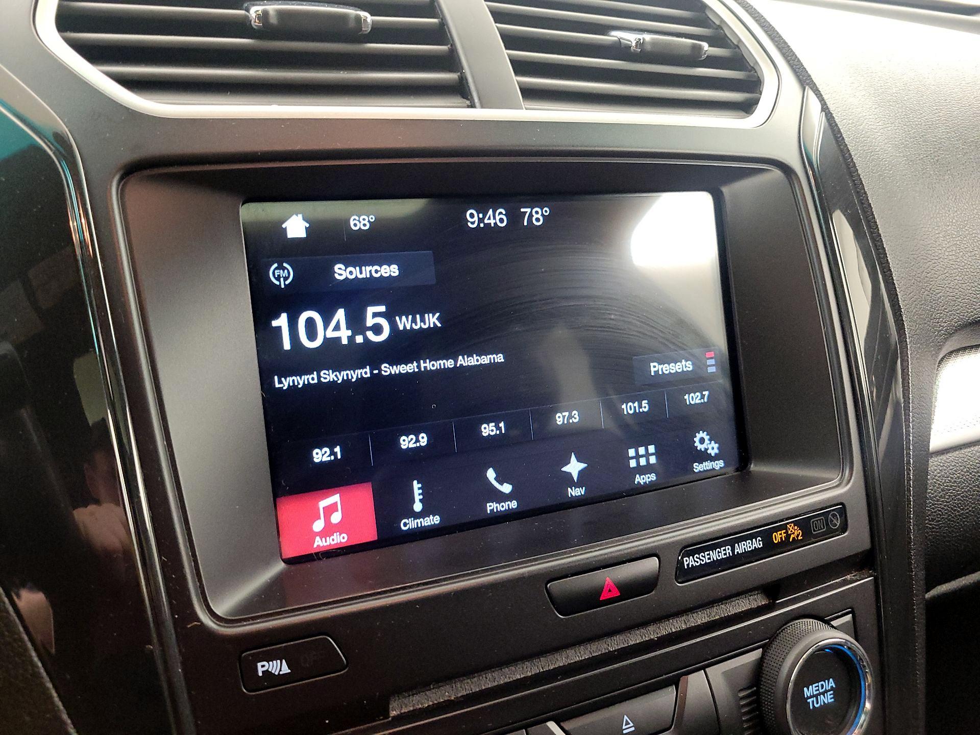 Thumbnail: 2017 Ford Explorer - 16