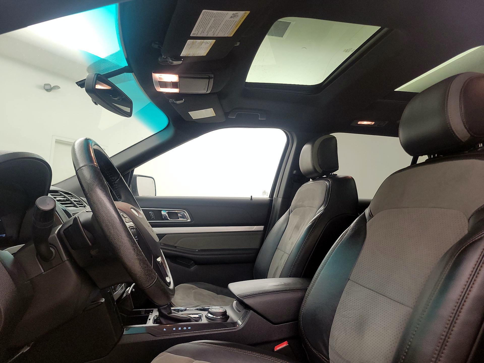 Thumbnail: 2017 Ford Explorer - 20