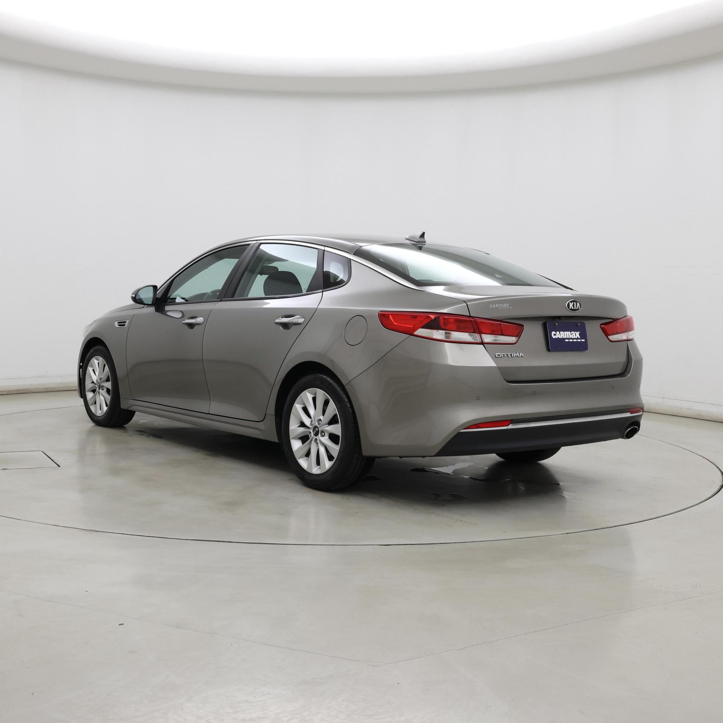 Thumbnail: 2018 Kia Optima - 2