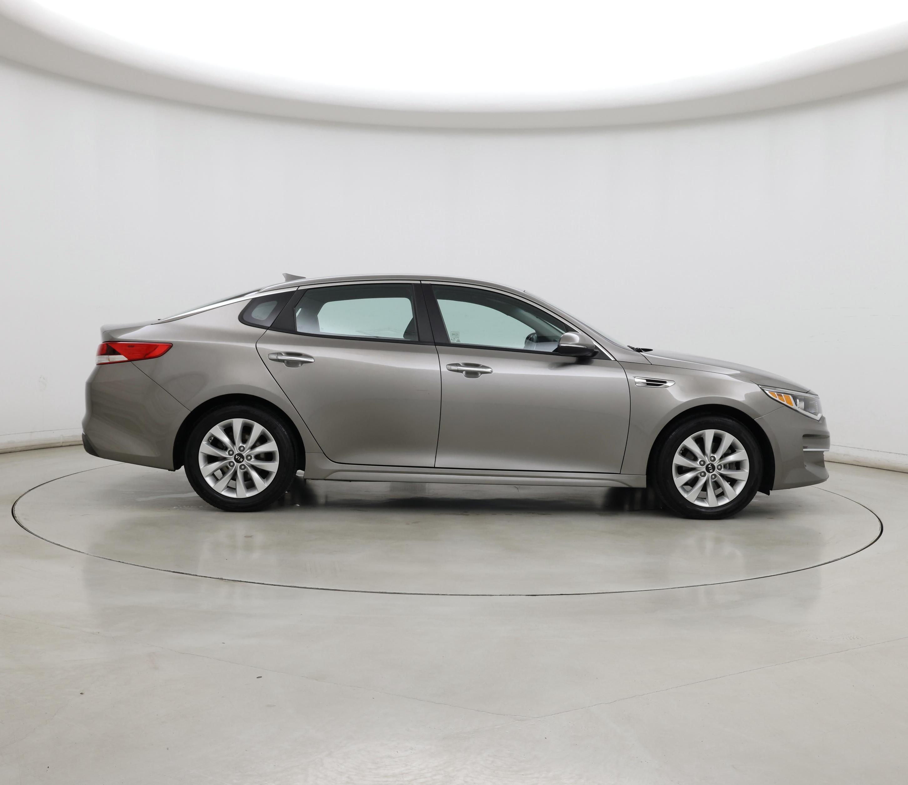Thumbnail: 2018 Kia Optima - 7