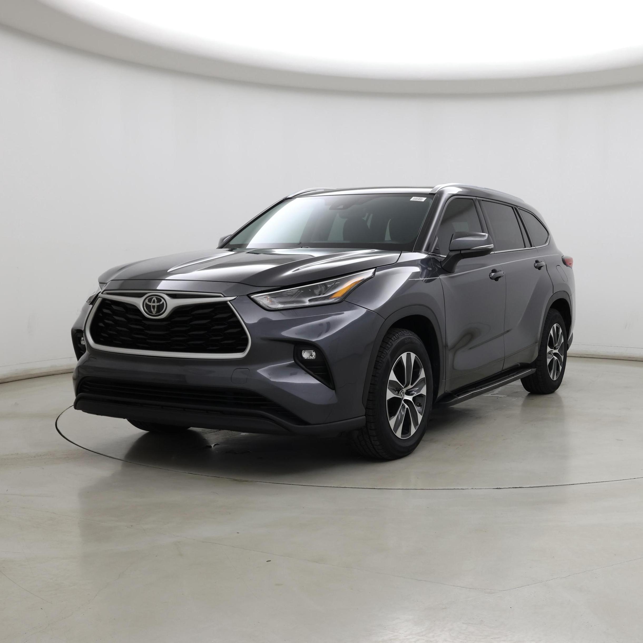 Thumbnail: 2021 Toyota Highlander - 4