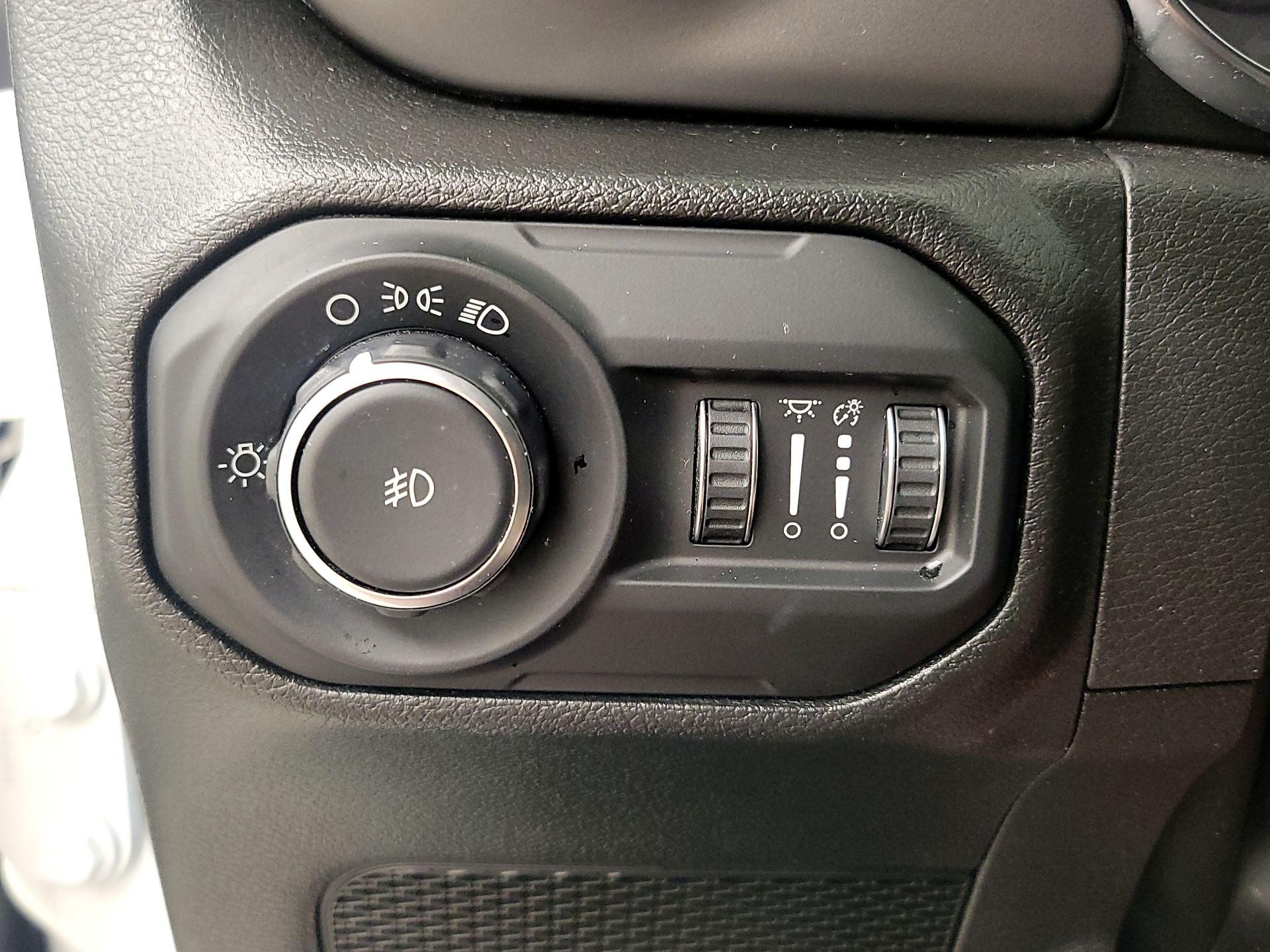 Thumbnail: 2022 Jeep Wrangler - 13