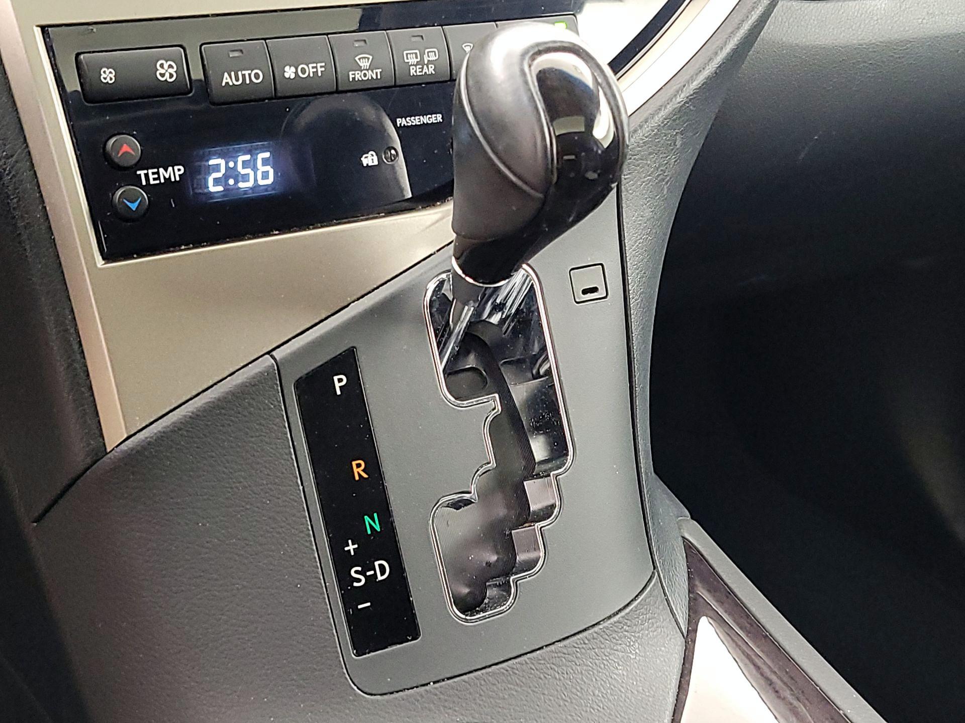 Thumbnail: 2014 Lexus RX - 17