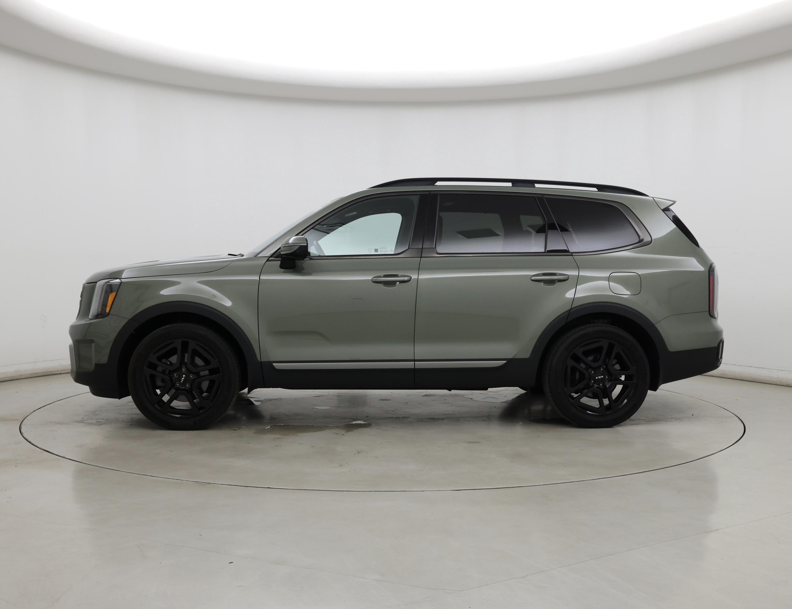 Thumbnail: 2023 Kia Telluride - 3