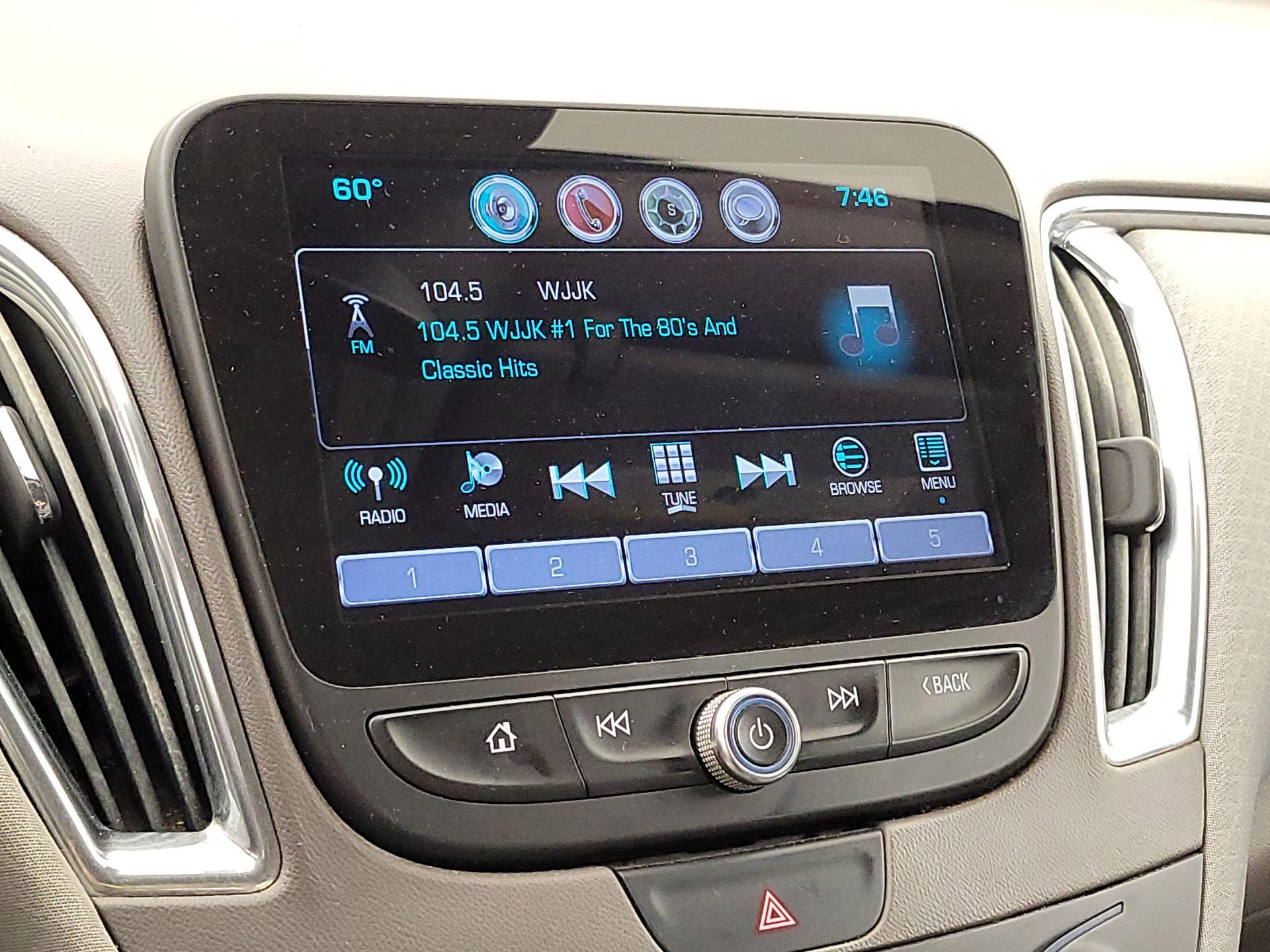 Thumbnail: 2016 Chevrolet Malibu - 15