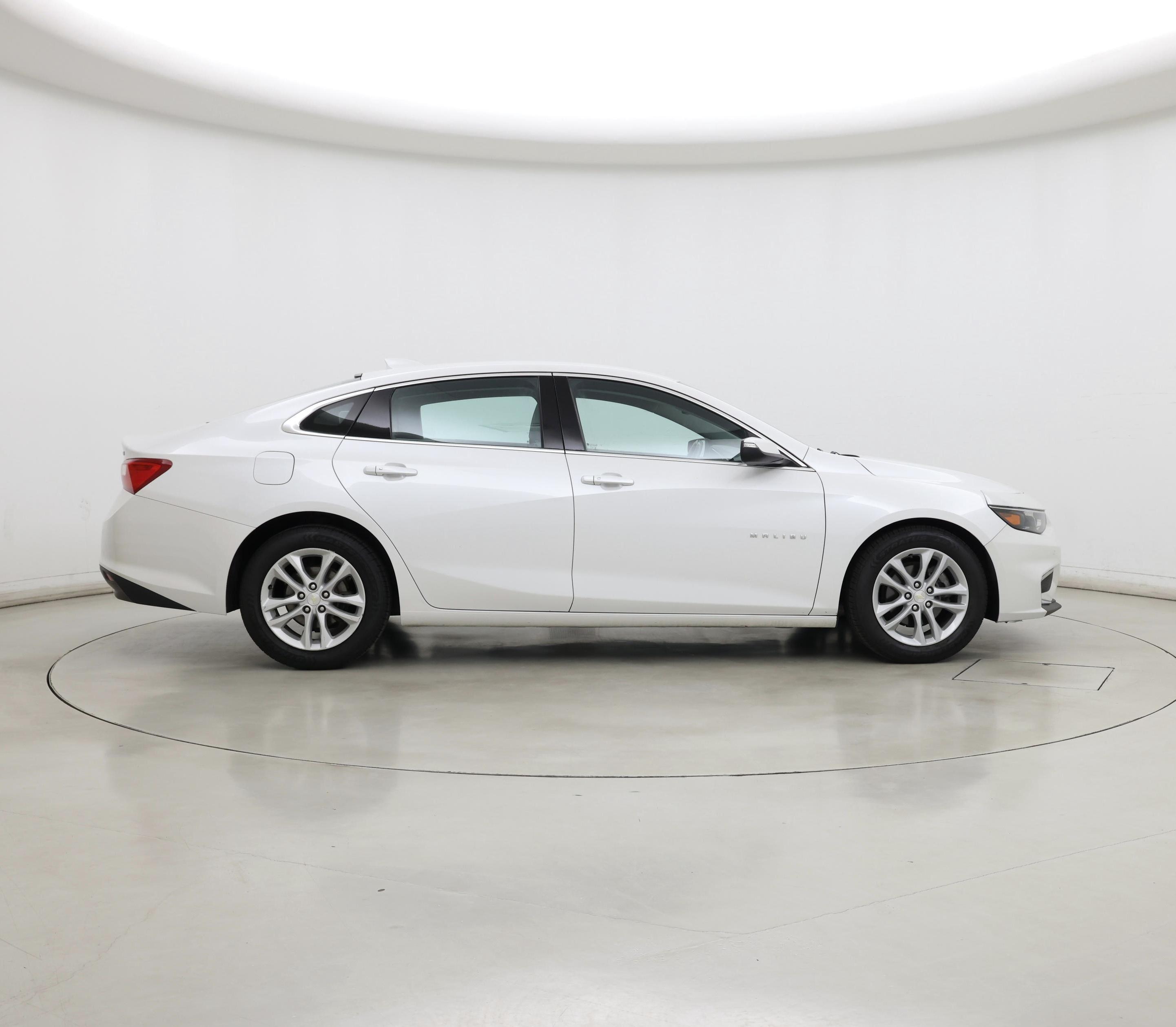 Thumbnail: 2016 Chevrolet Malibu - 7