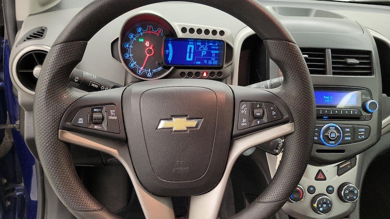 2014 Chevrolet Sonic LT 10