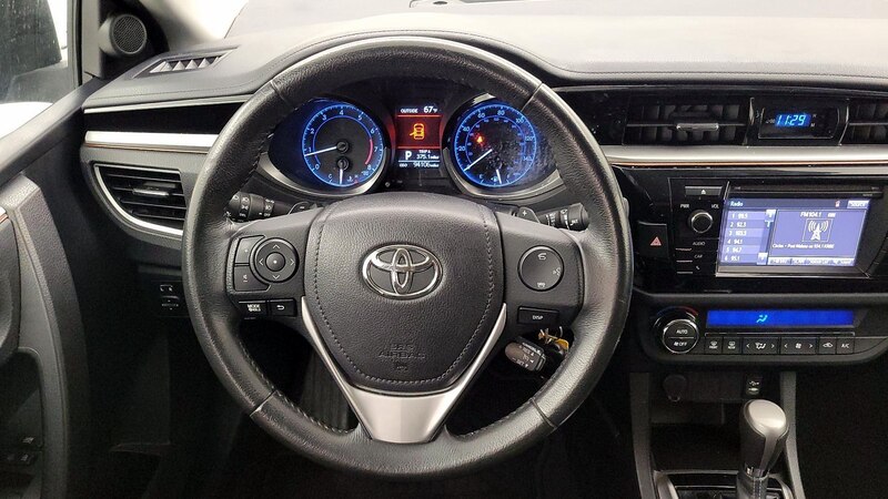 2015 Toyota Corolla S 10