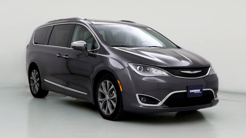 2018 Chrysler Pacifica Limited Hero Image