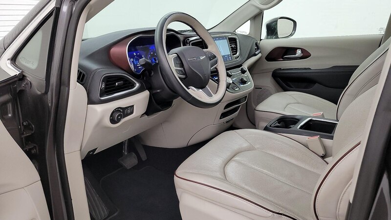 2018 Chrysler Pacifica Limited 11