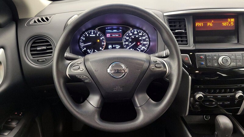 2014 Nissan Pathfinder S 10