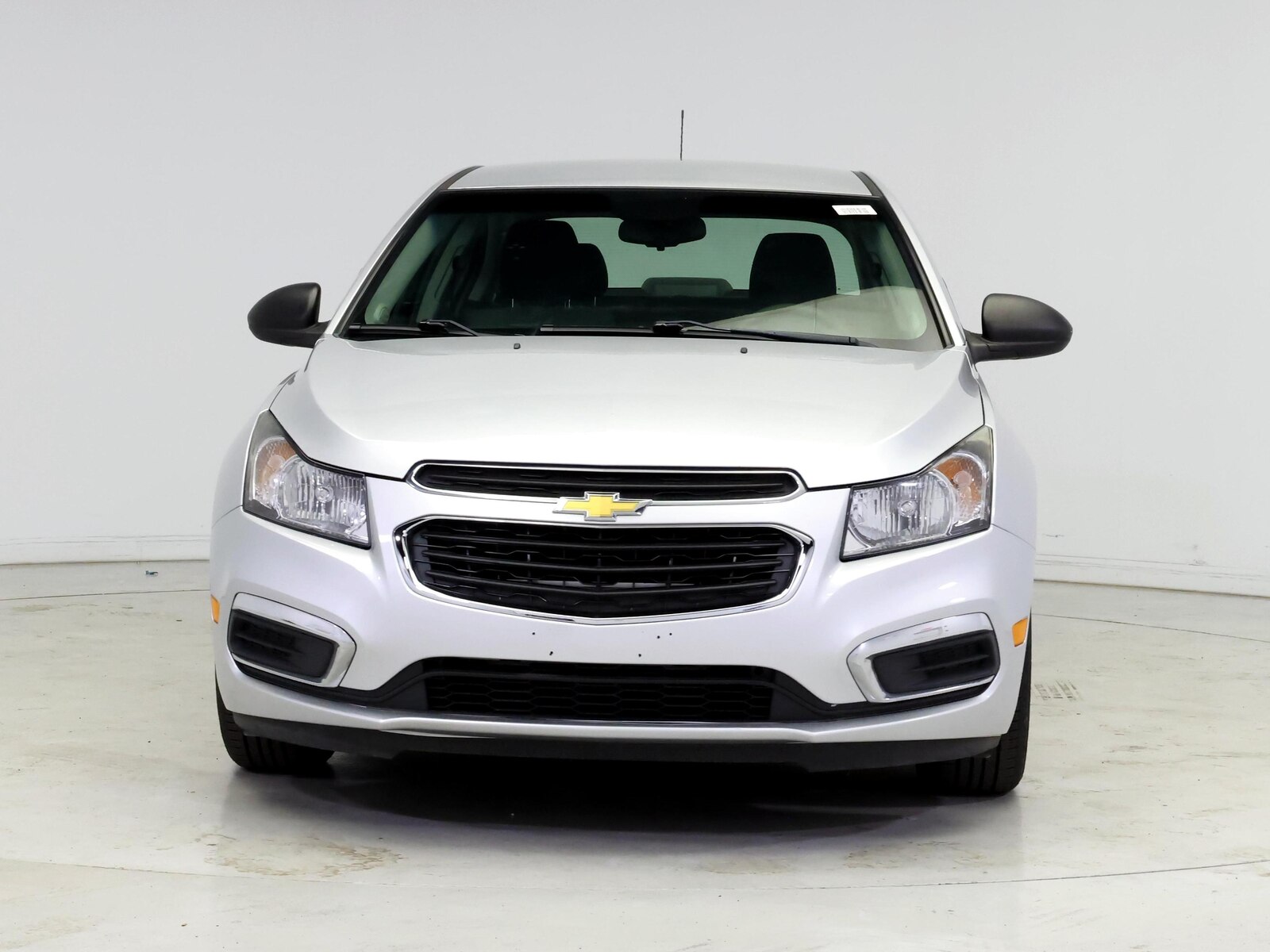 Used 2015 Chevrolet Cruze LS with VIN 1G1PA5SG1F7211302 for sale in Kenosha, WI