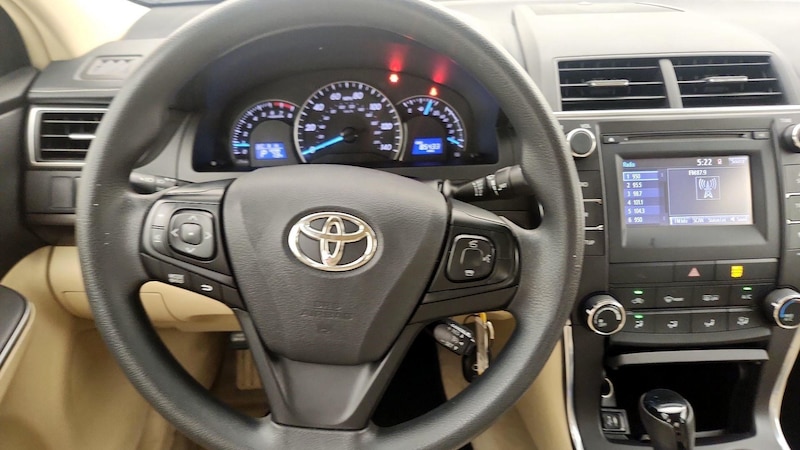 2015 Toyota Camry LE 10