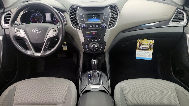2014 Hyundai Santa Fe GLS 9