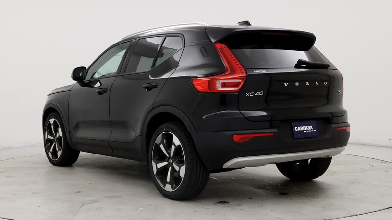 2021 Volvo XC40 T5 Momentum 2