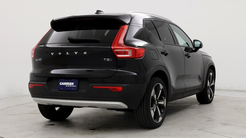 2021 Volvo XC40 T5 Momentum 8