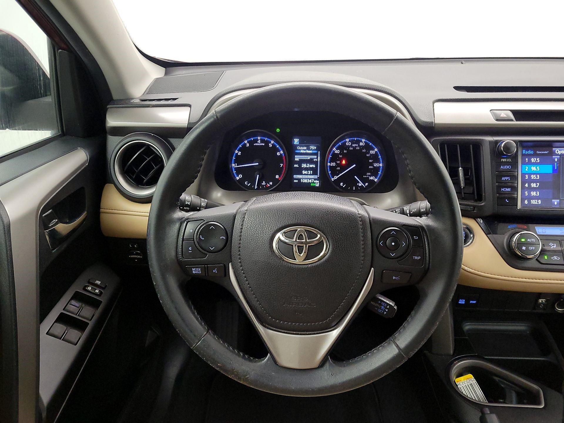 Thumbnail: 2018 Toyota RAV4 - 10